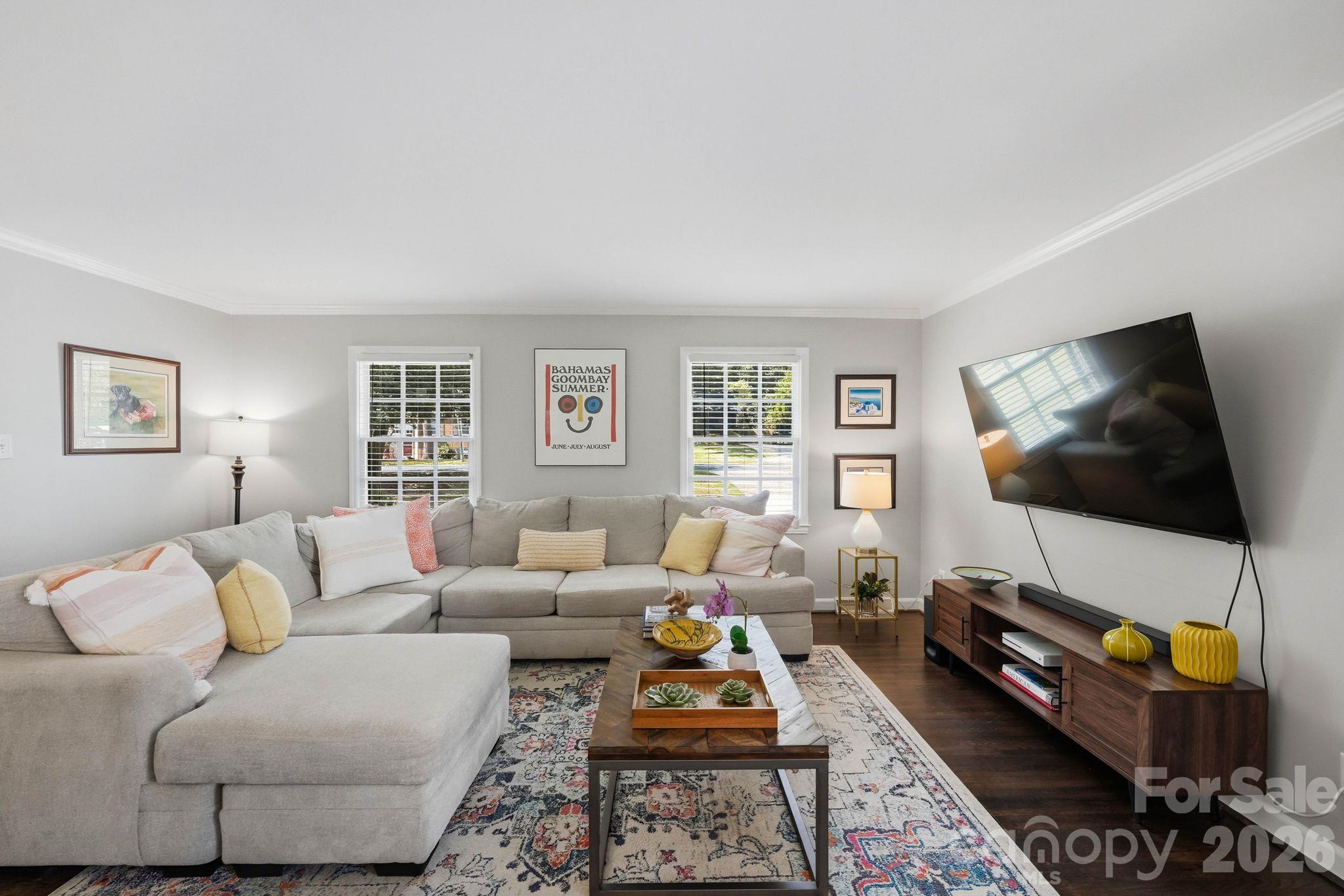 3745 Severn Avenue Property Photo 9