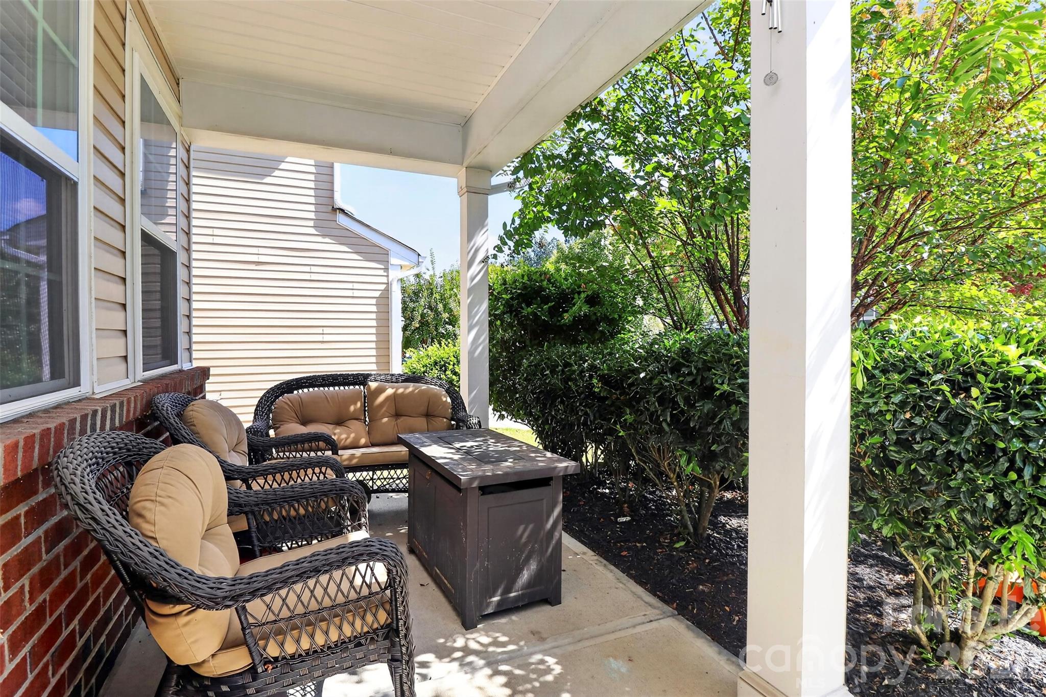 78066 Rillstone Drive Property Photo 3