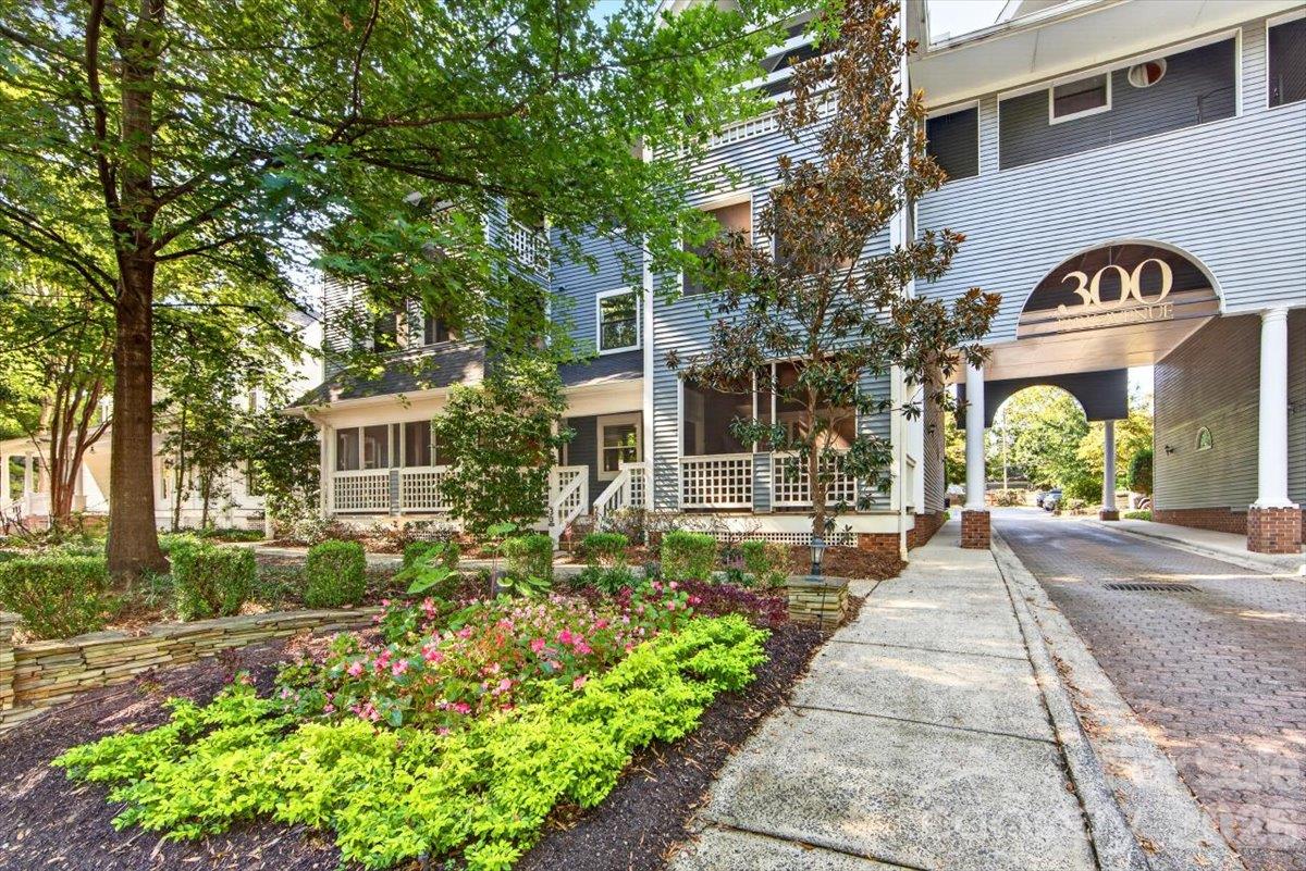 300 E Park Avenue 30 Property Photo 2