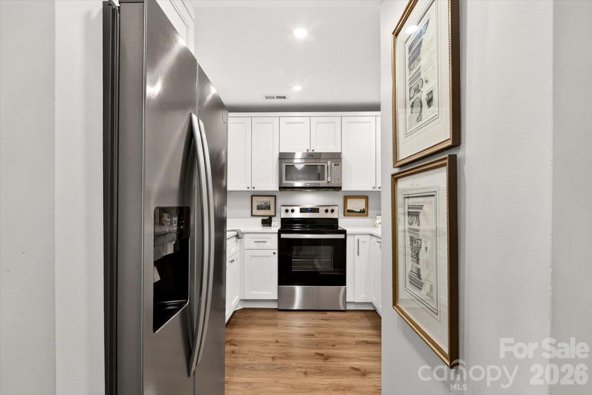 300 E Park Avenue 30 Property Photo 9