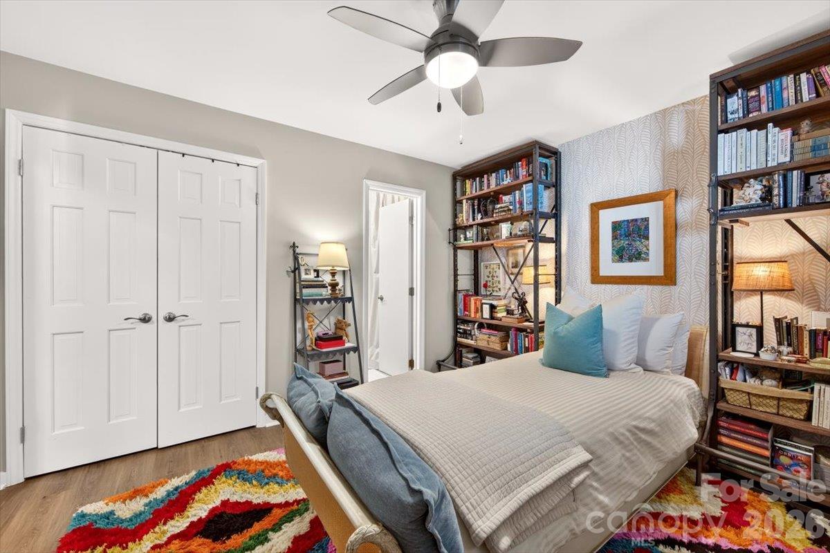 300 E Park Avenue 30 Property Photo 17