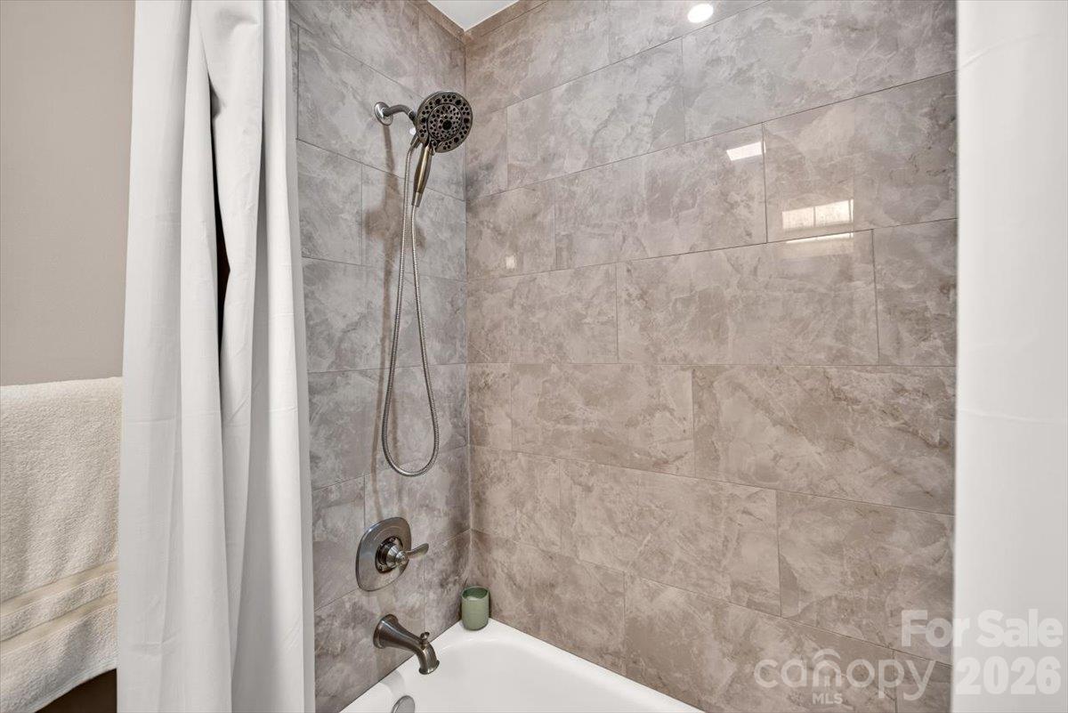 300 E Park Avenue 30 Property Photo 20
