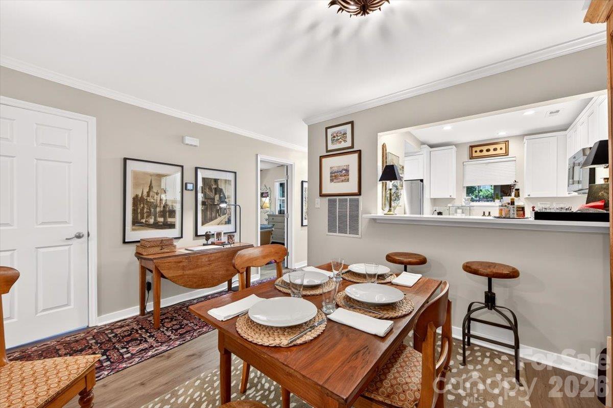 300 E Park Avenue 30 Property Photo 25