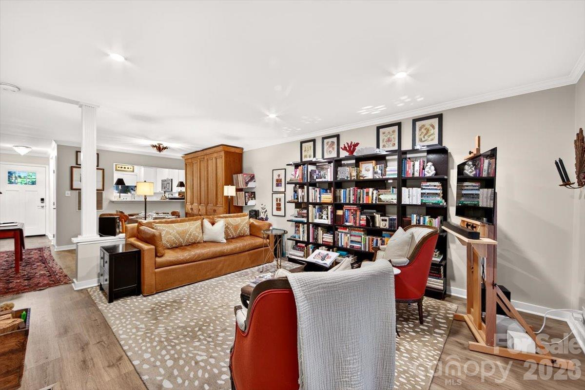 300 E Park Avenue 30 Property Photo 27