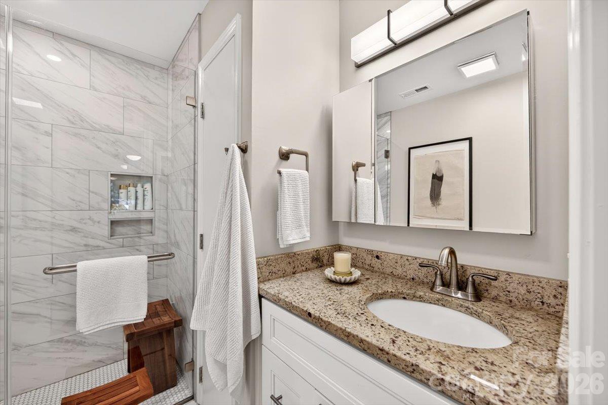 300 E Park Avenue 30 Property Photo 34
