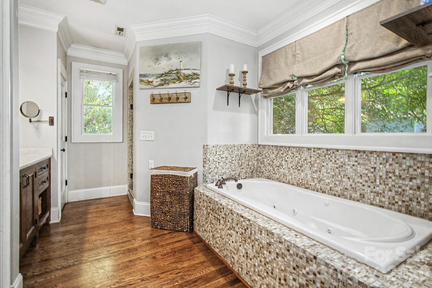 3610 Oakwood Avenue Property Photo 28