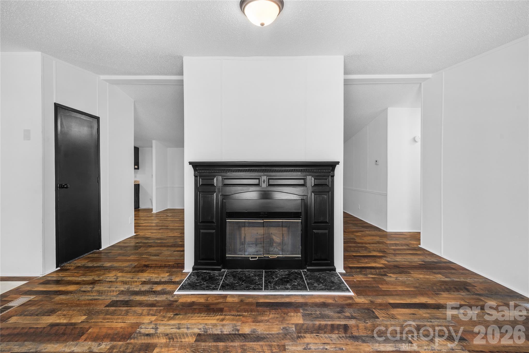 3285 Falcon Ridge Road Property Photo 8