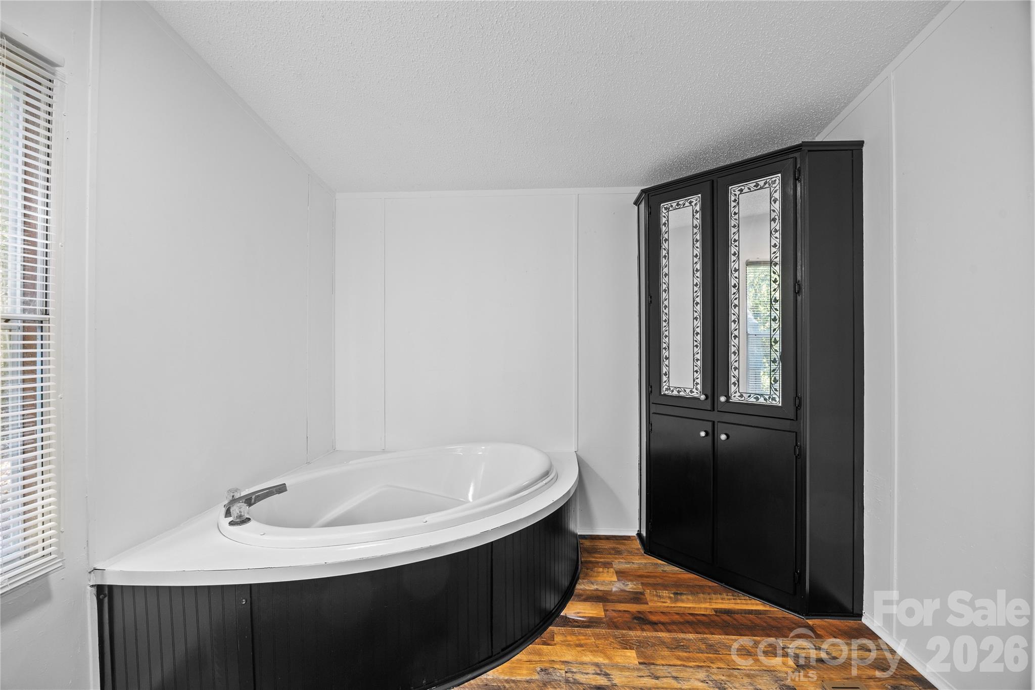 3285 Falcon Ridge Road Property Photo 21