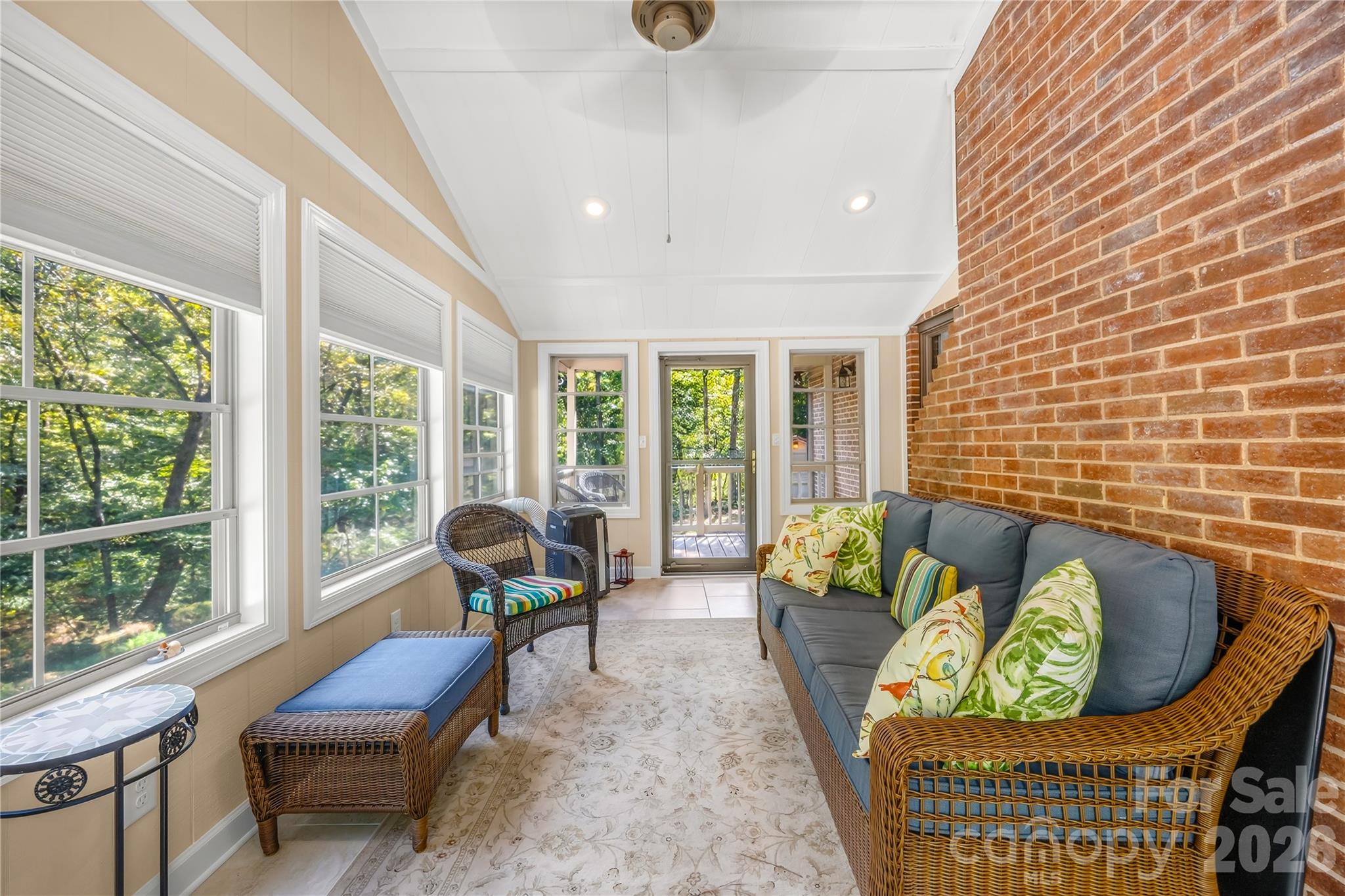16208 Deepwood Place Property Photo 17