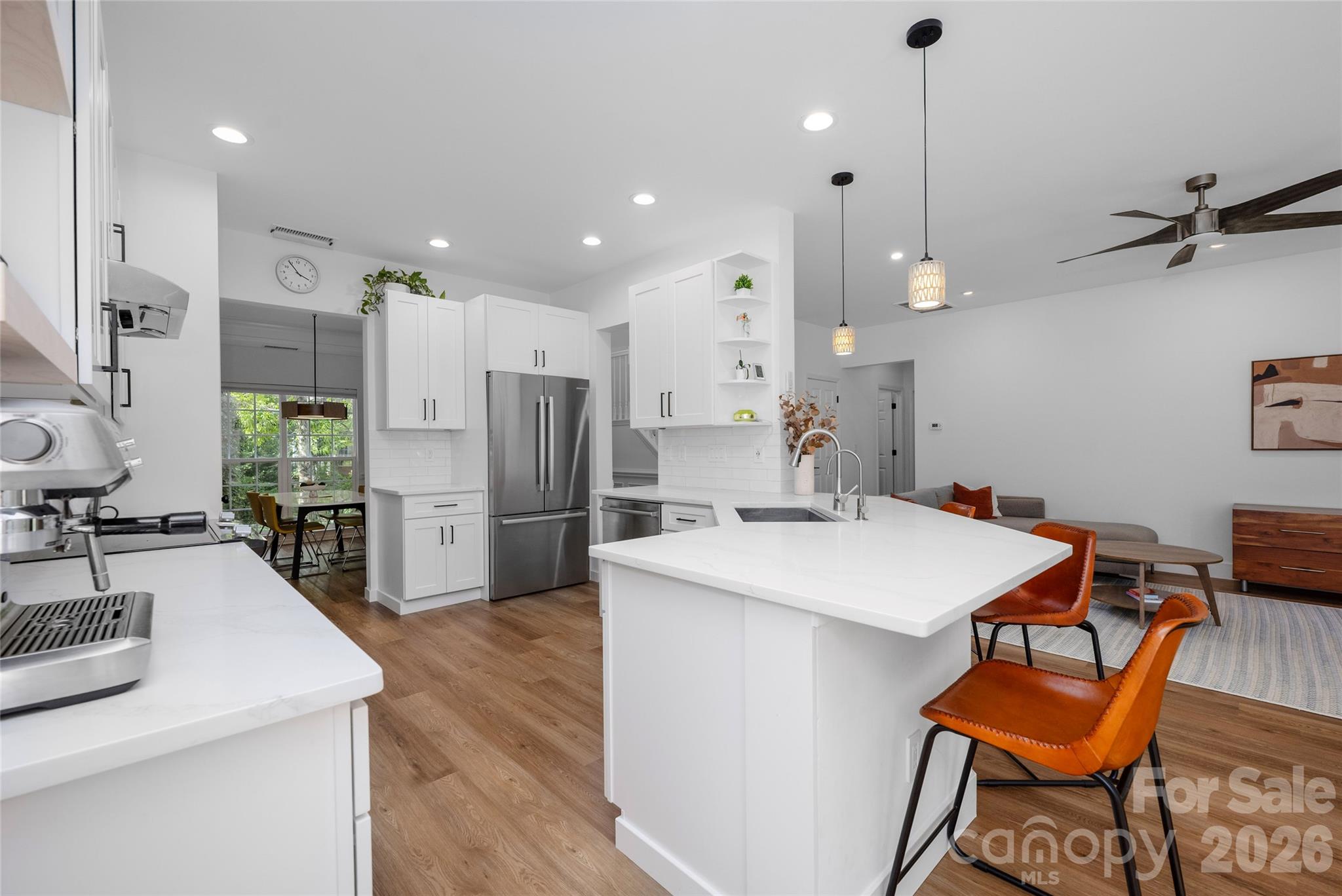 20315 Southshore Drive Property Photo 12
