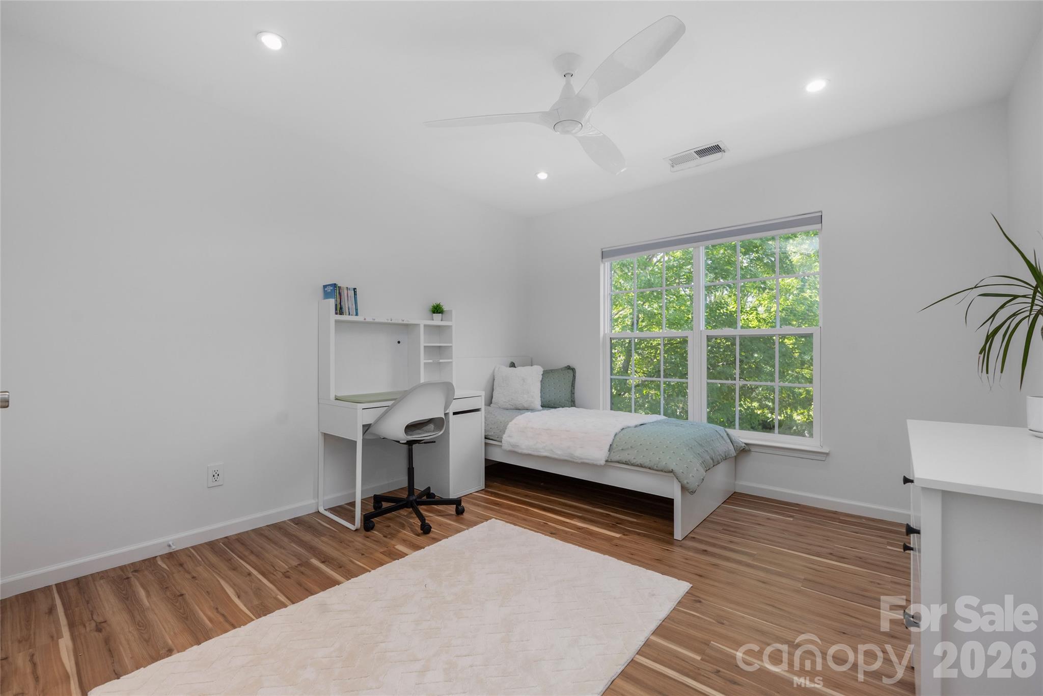 20315 Southshore Drive Property Photo 23