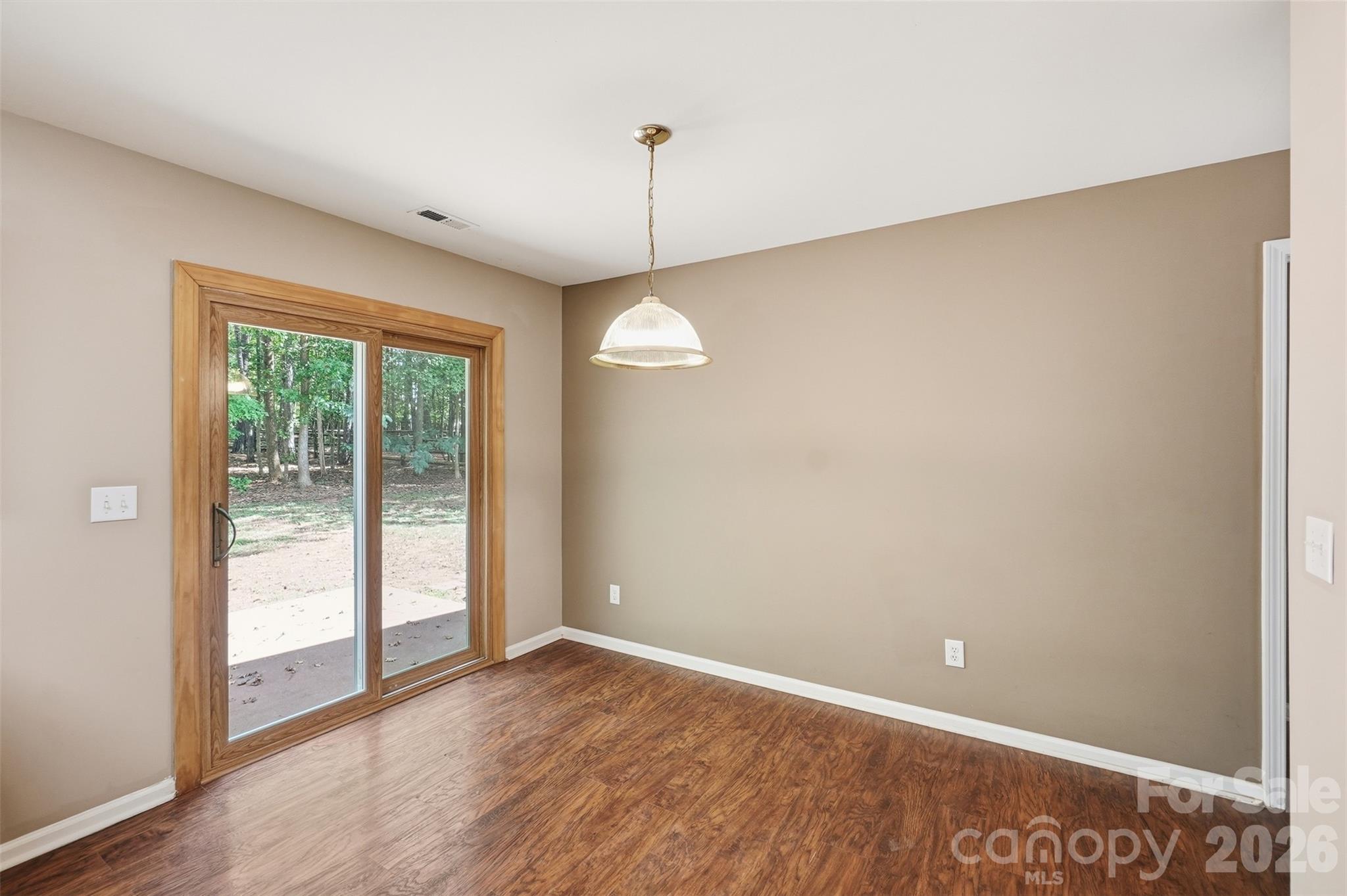 1619 Eagle Lake Drive 203 Property Photo 9