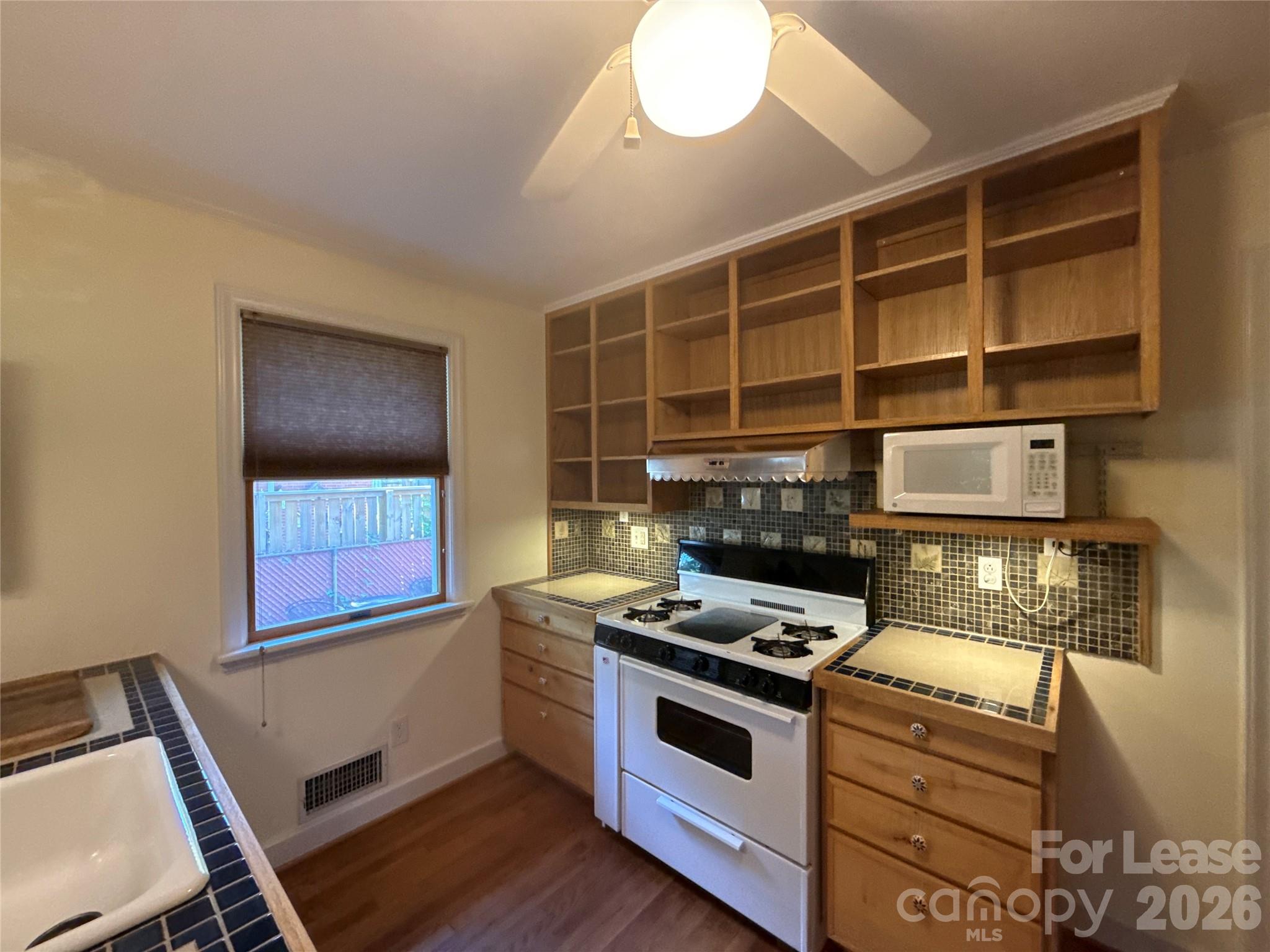4344 University Drive Property Photo 7