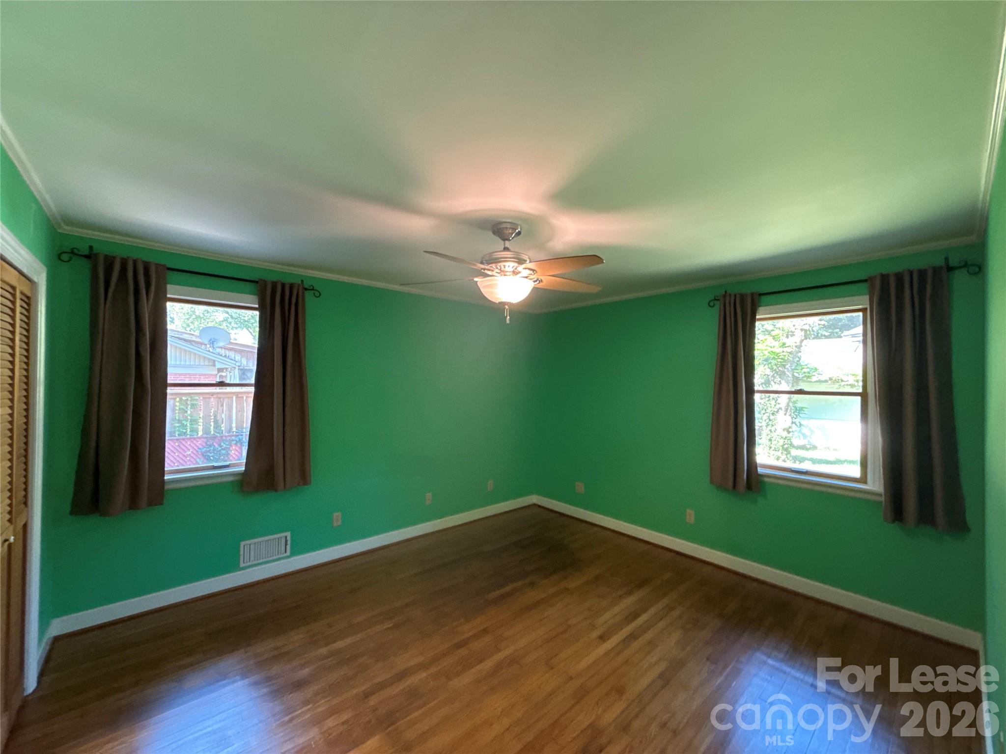 4344 University Drive Property Photo 9