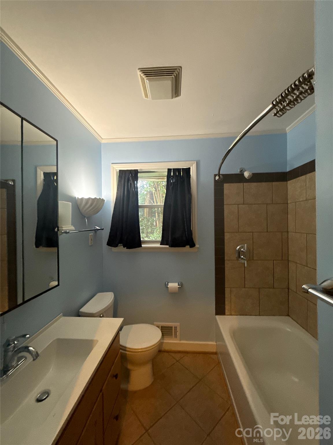 4344 University Drive Property Photo 10