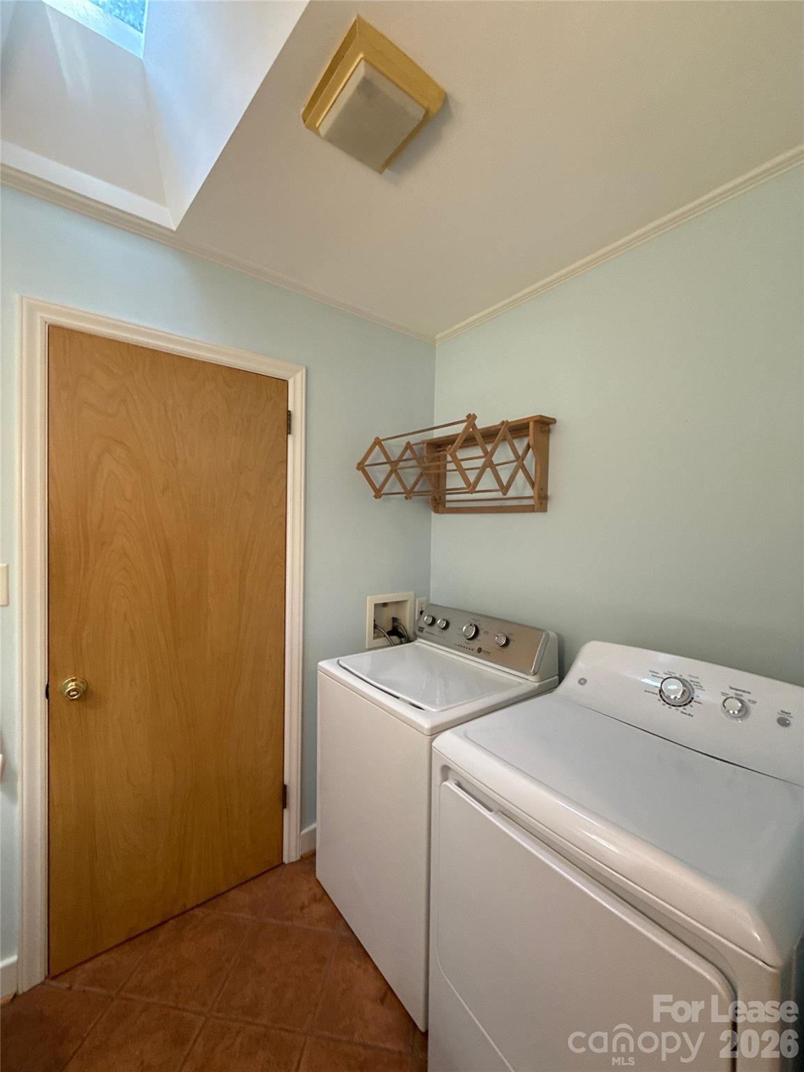 4344 University Drive Property Photo 14