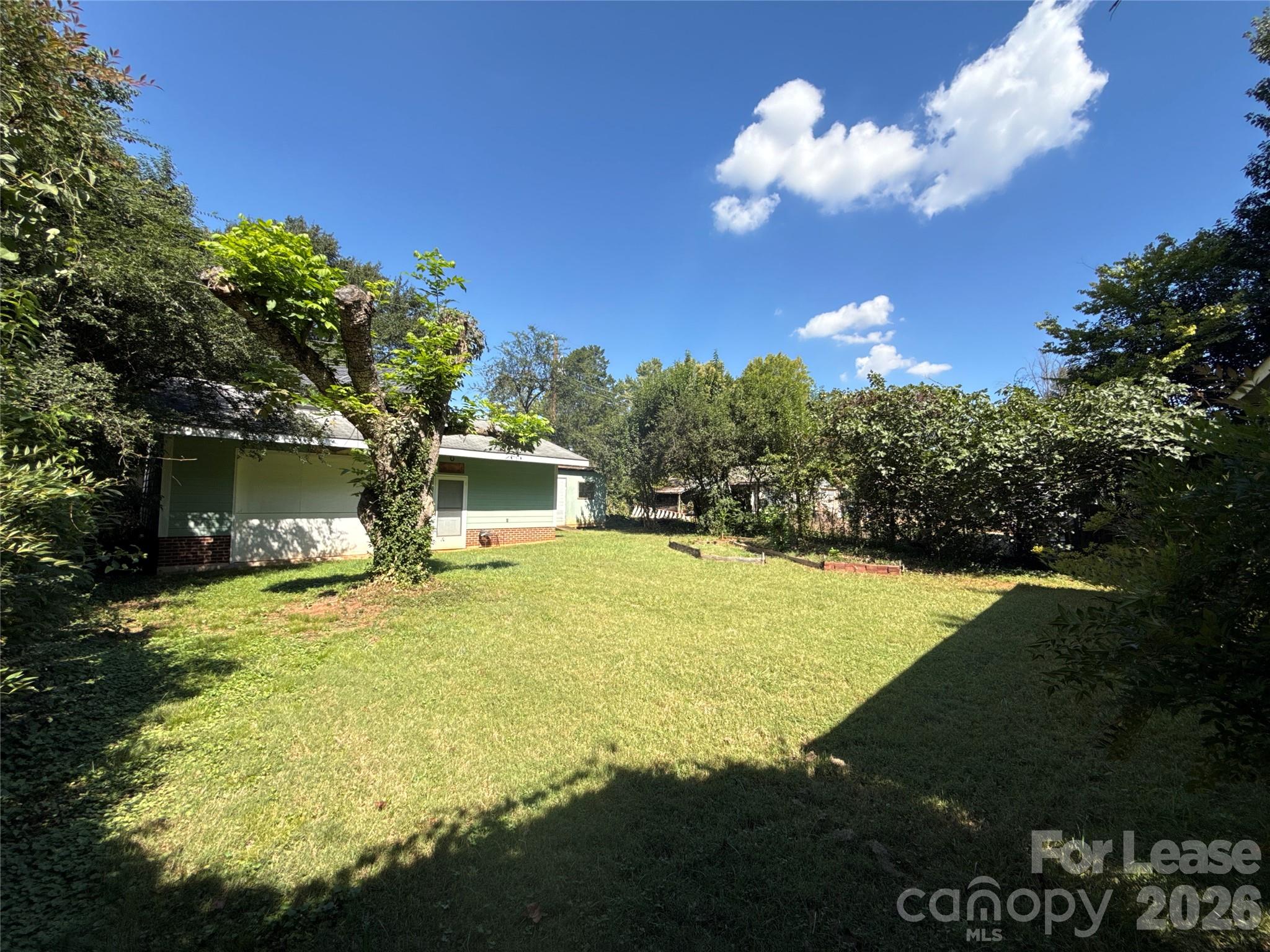 4344 University Drive Property Photo 16