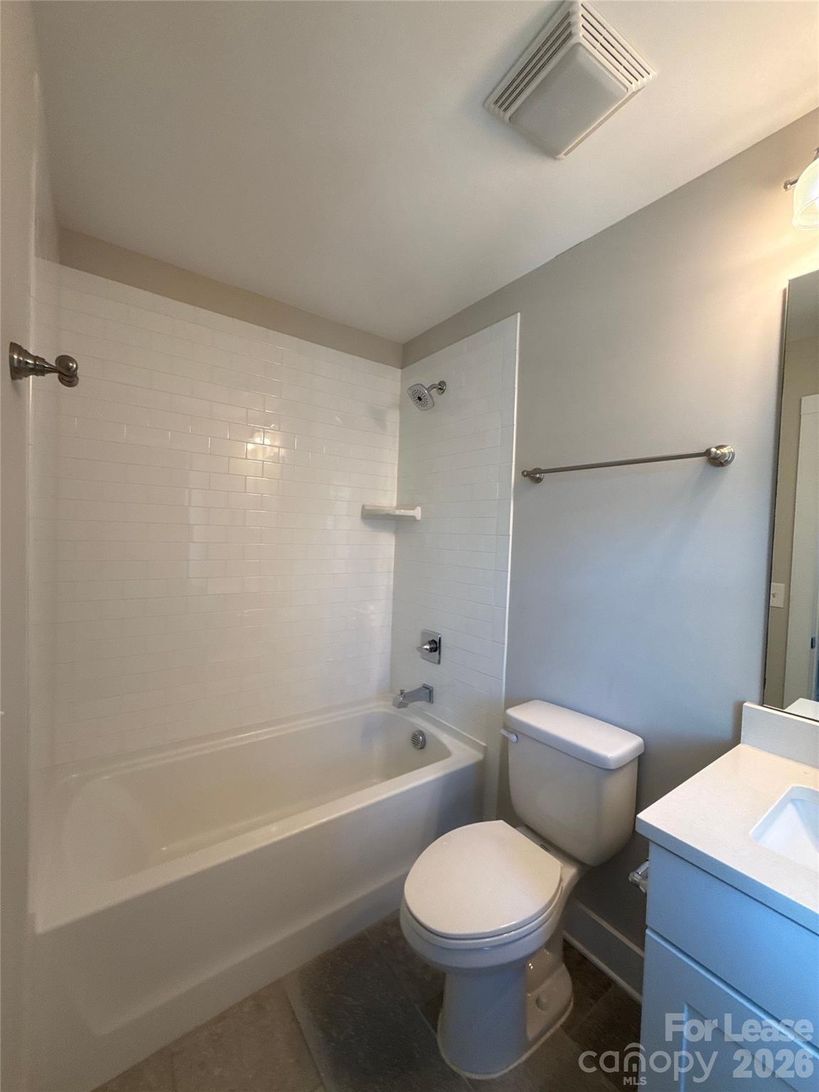 1420 W 4th Street Property Photo 15