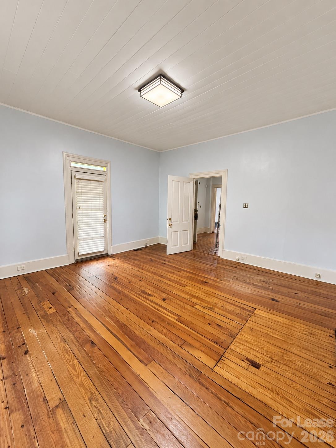 500 John Street Room 1 Property Photo 7