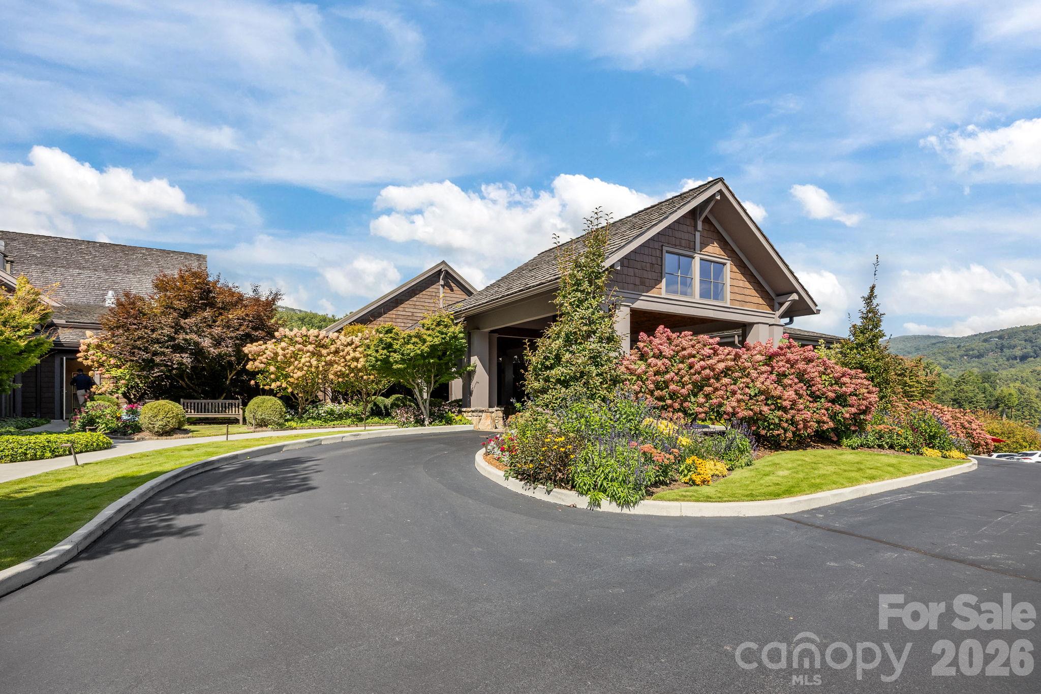 95 Cardinal Trace Property Photo 42