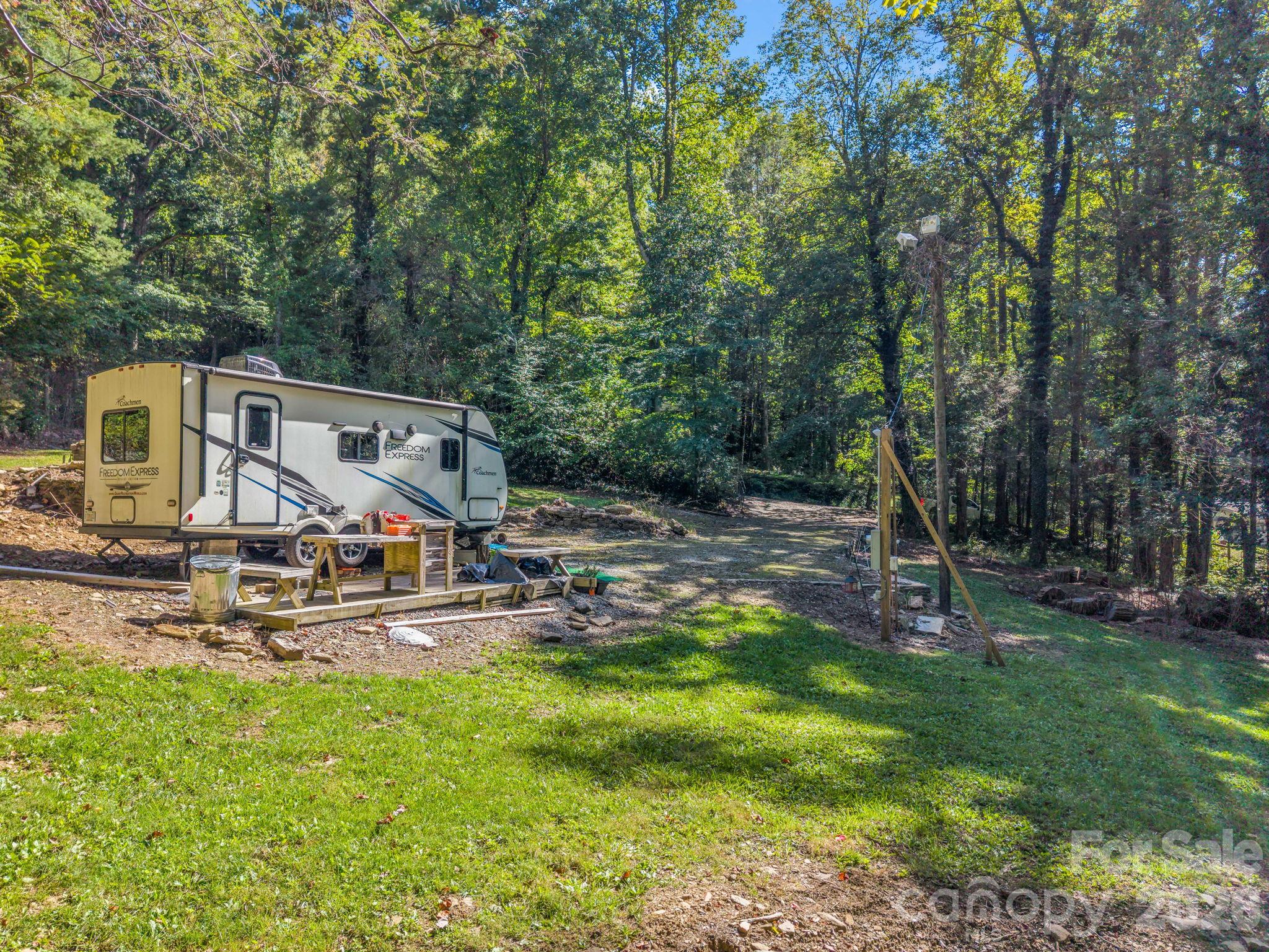 242 Summer Haven Road Property Photo 1