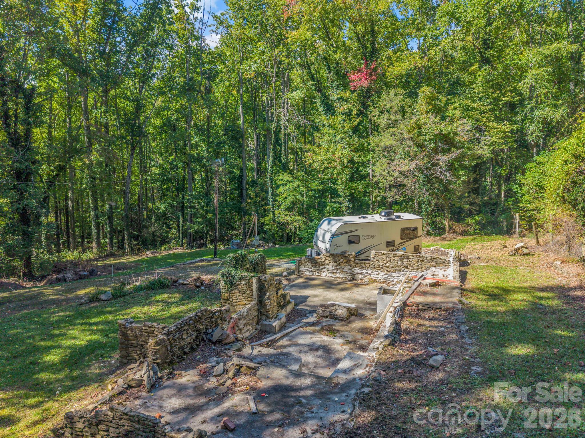 242 Summer Haven Road Property Photo 5