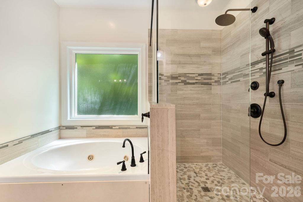 10846 Tyler Brook Lane Property Photo 15