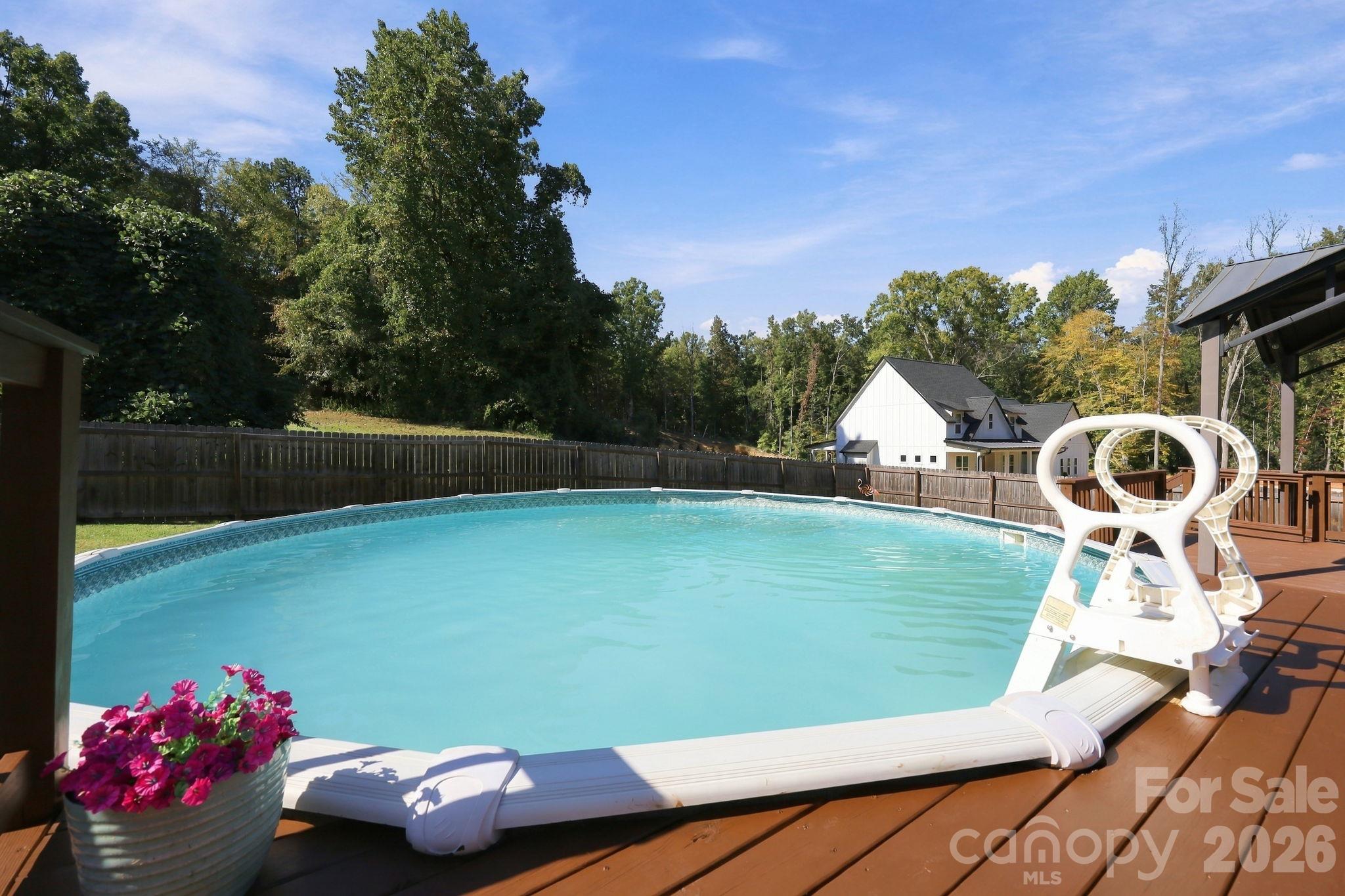 1425 Ebenezer Road Property Photo 3