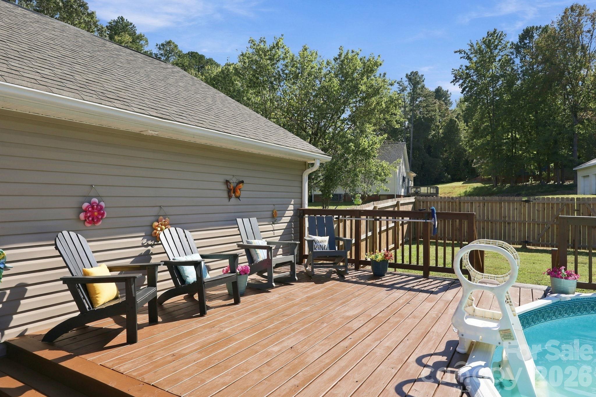 1425 Ebenezer Road Property Photo 13