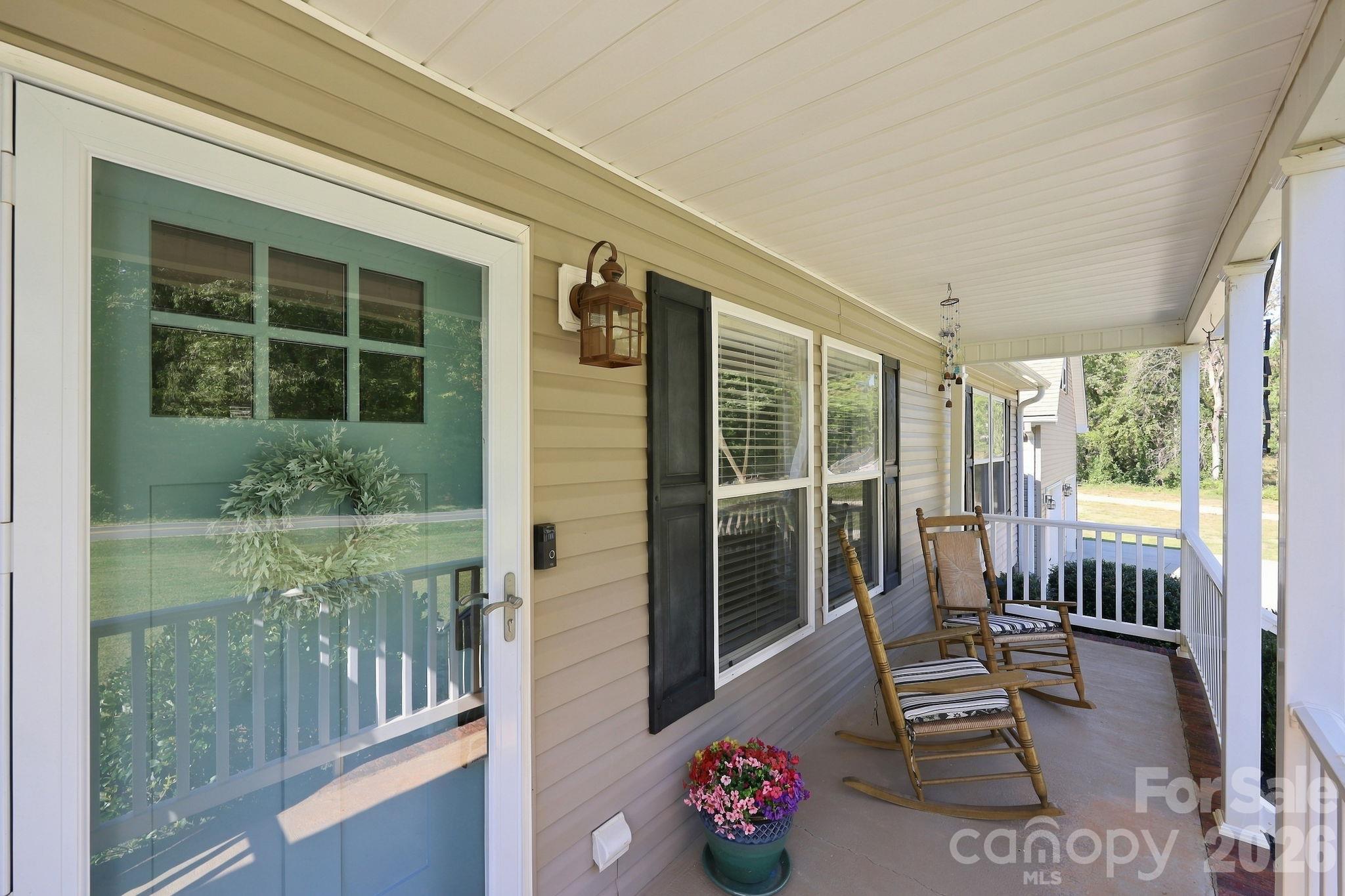 1425 Ebenezer Road Property Photo 15