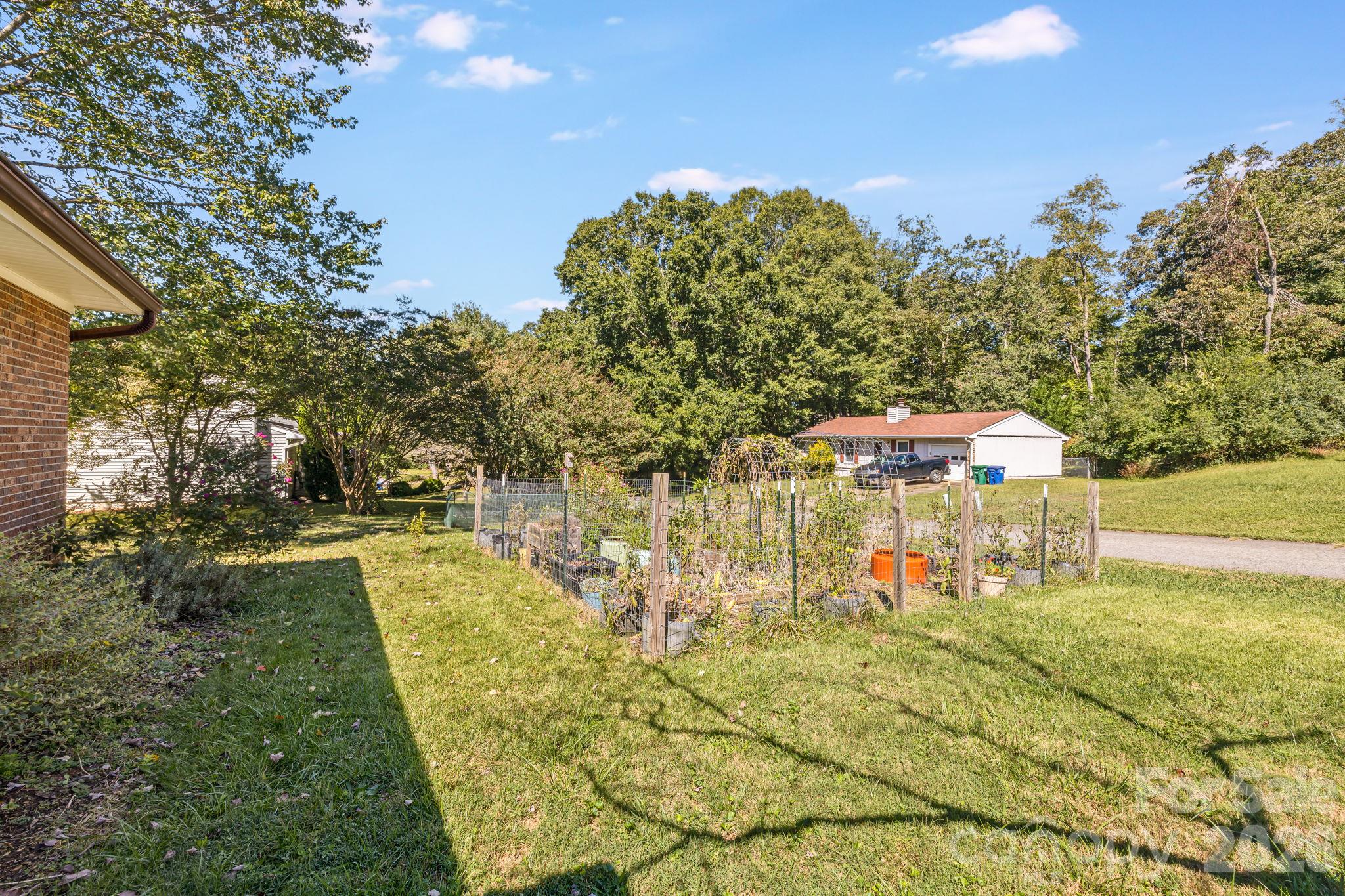 38 Clovernook Drive Property Photo 44
