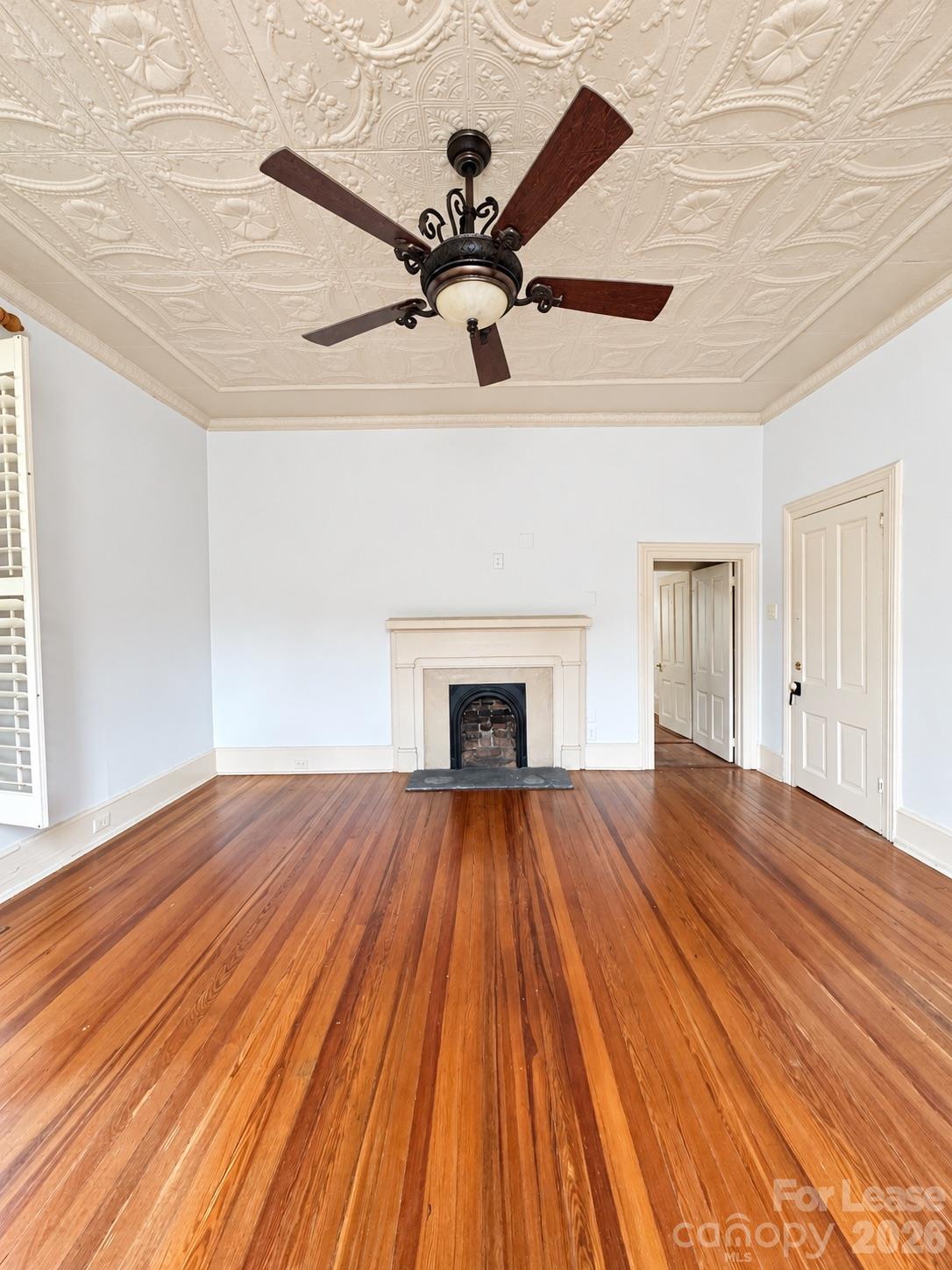 500 John Street Room 2 Property Photo 5