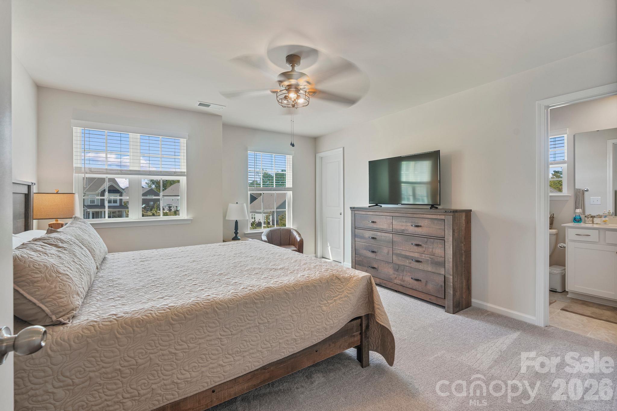 107 Hollywood Court Property Photo 12