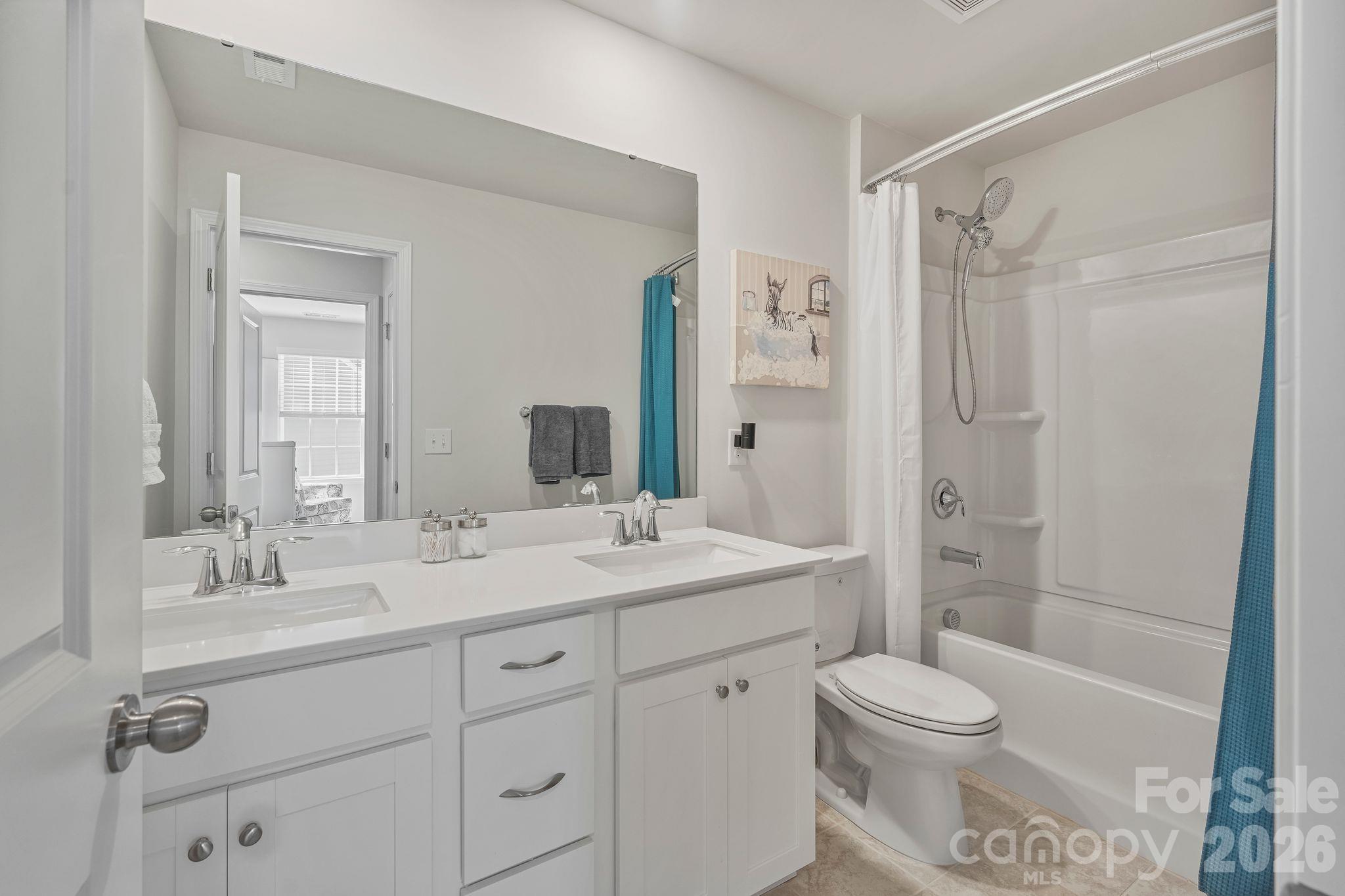 107 Hollywood Court Property Photo 16