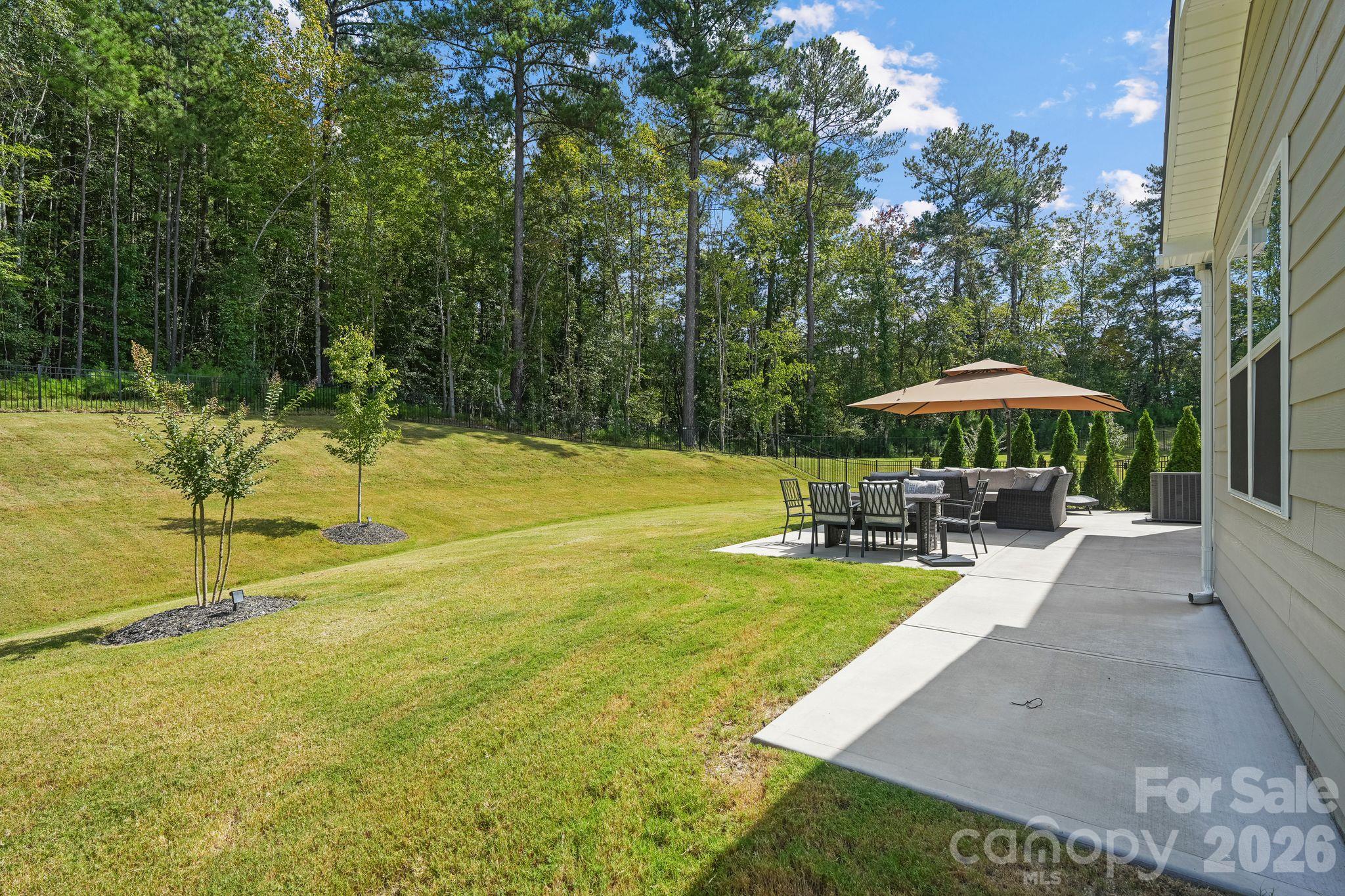 107 Hollywood Court Property Photo 24