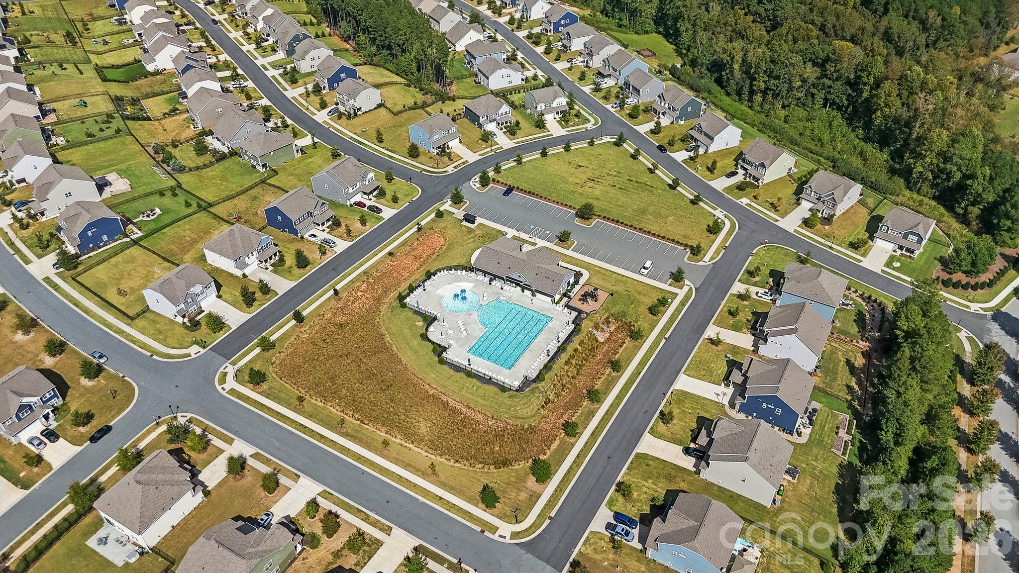107 Hollywood Court Property Photo 26