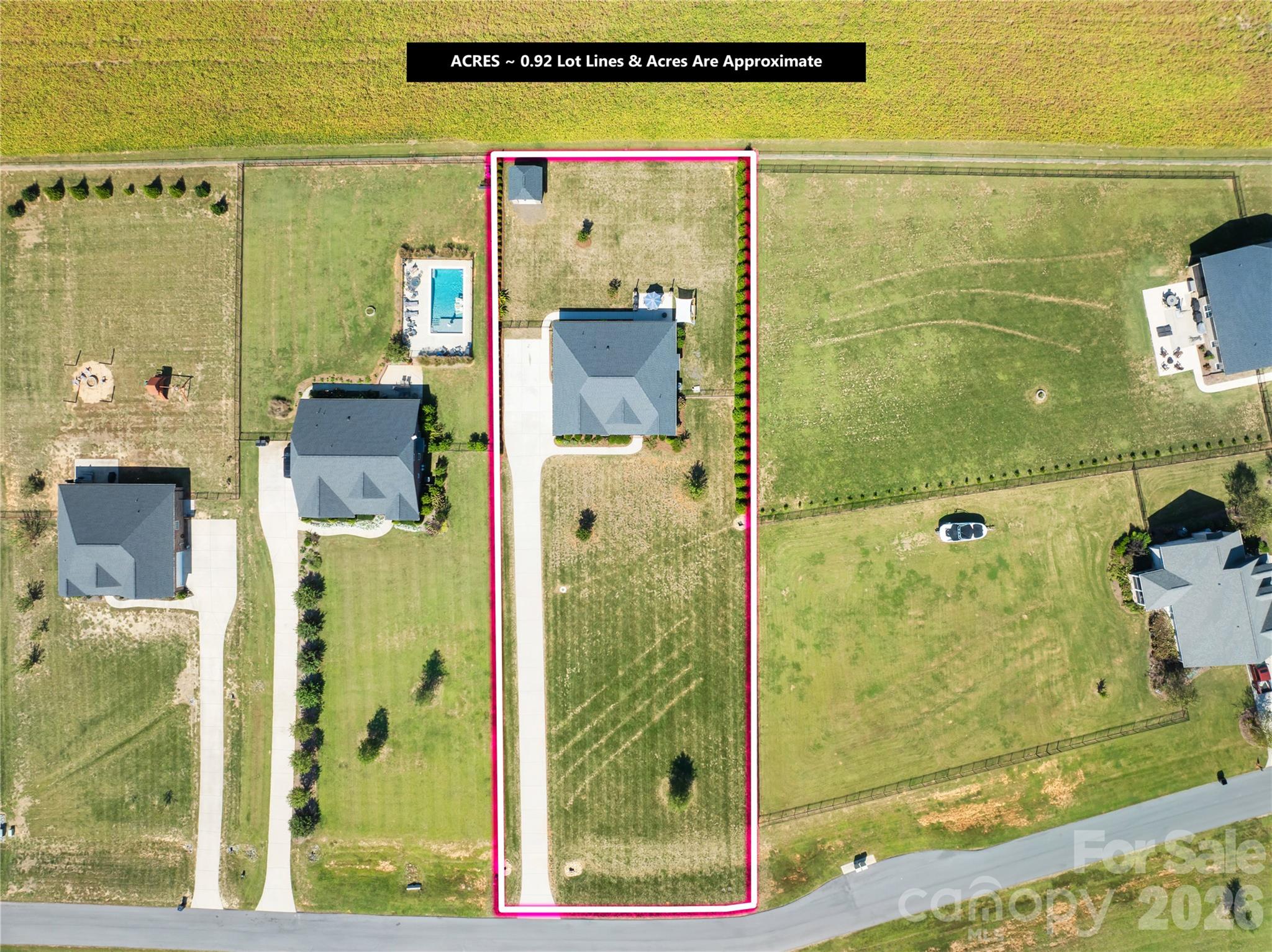 2107 Parrothead Drive Property Photo 3
