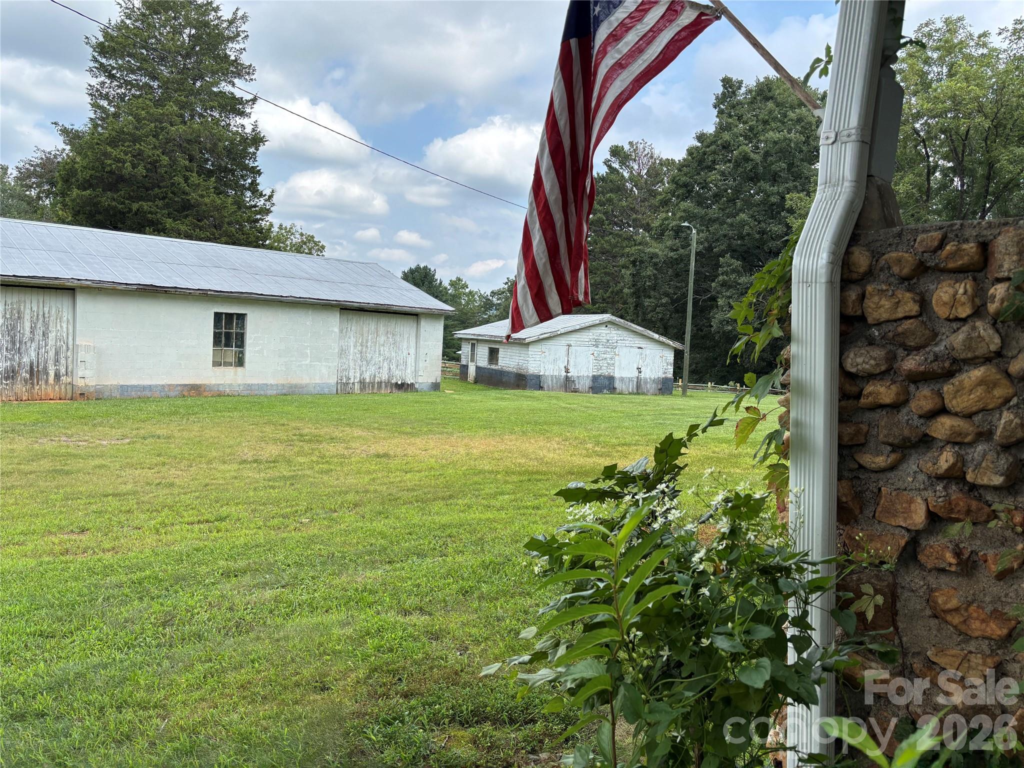 6144 Hudlow Road Property Photo 5