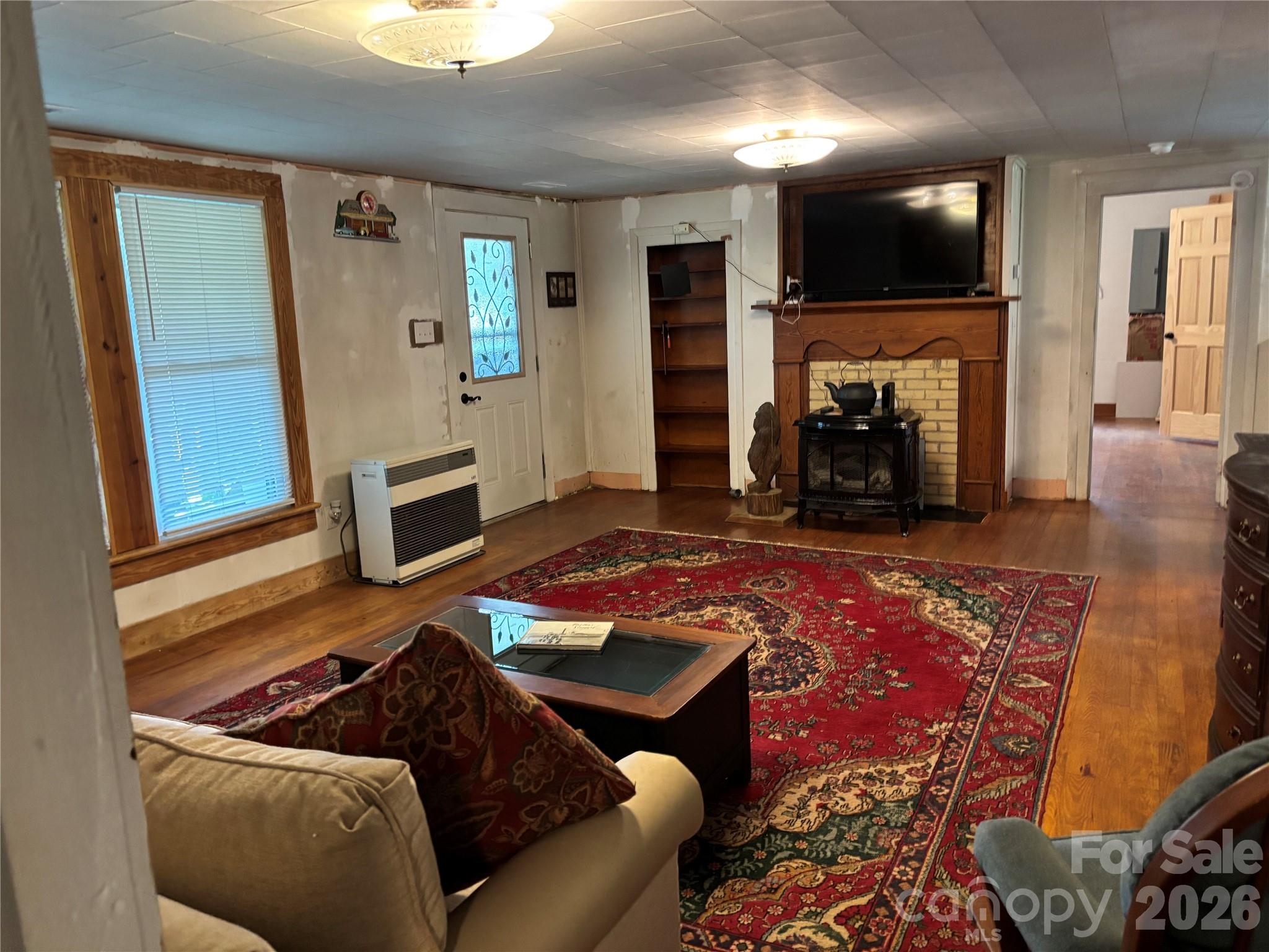 6144 Hudlow Road Property Photo 9