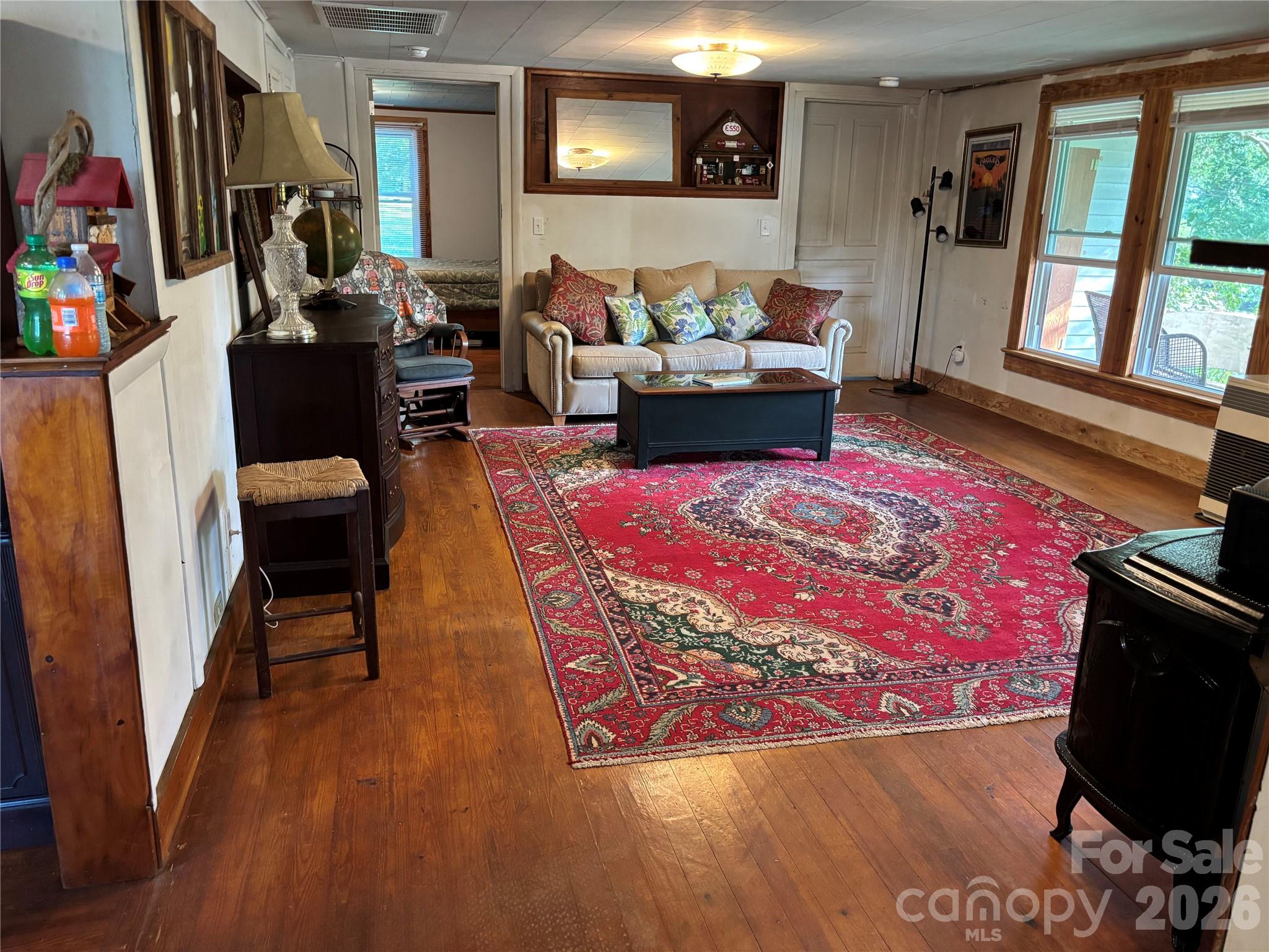 6144 Hudlow Road Property Photo 10