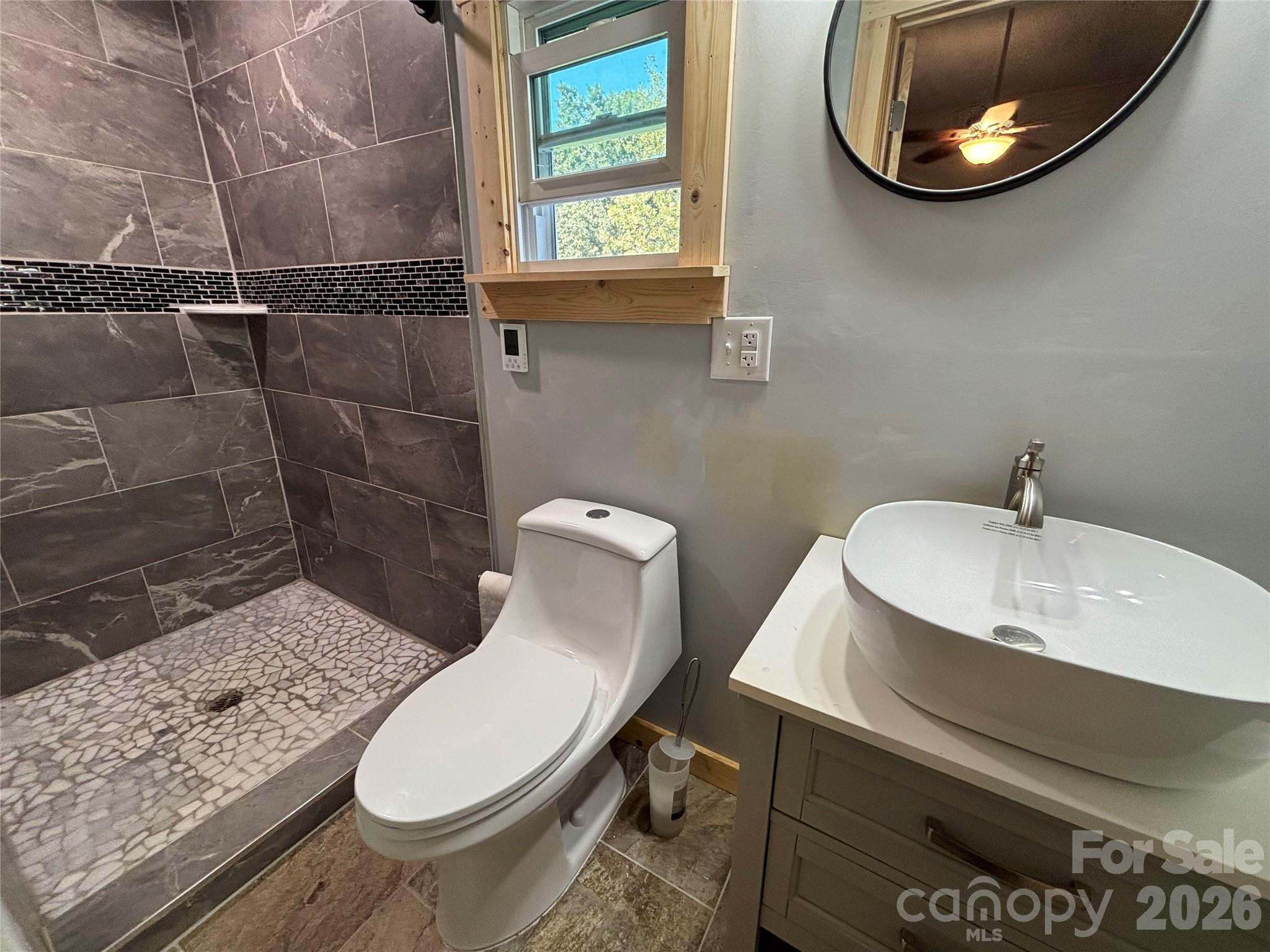 6144 Hudlow Road Property Photo 13