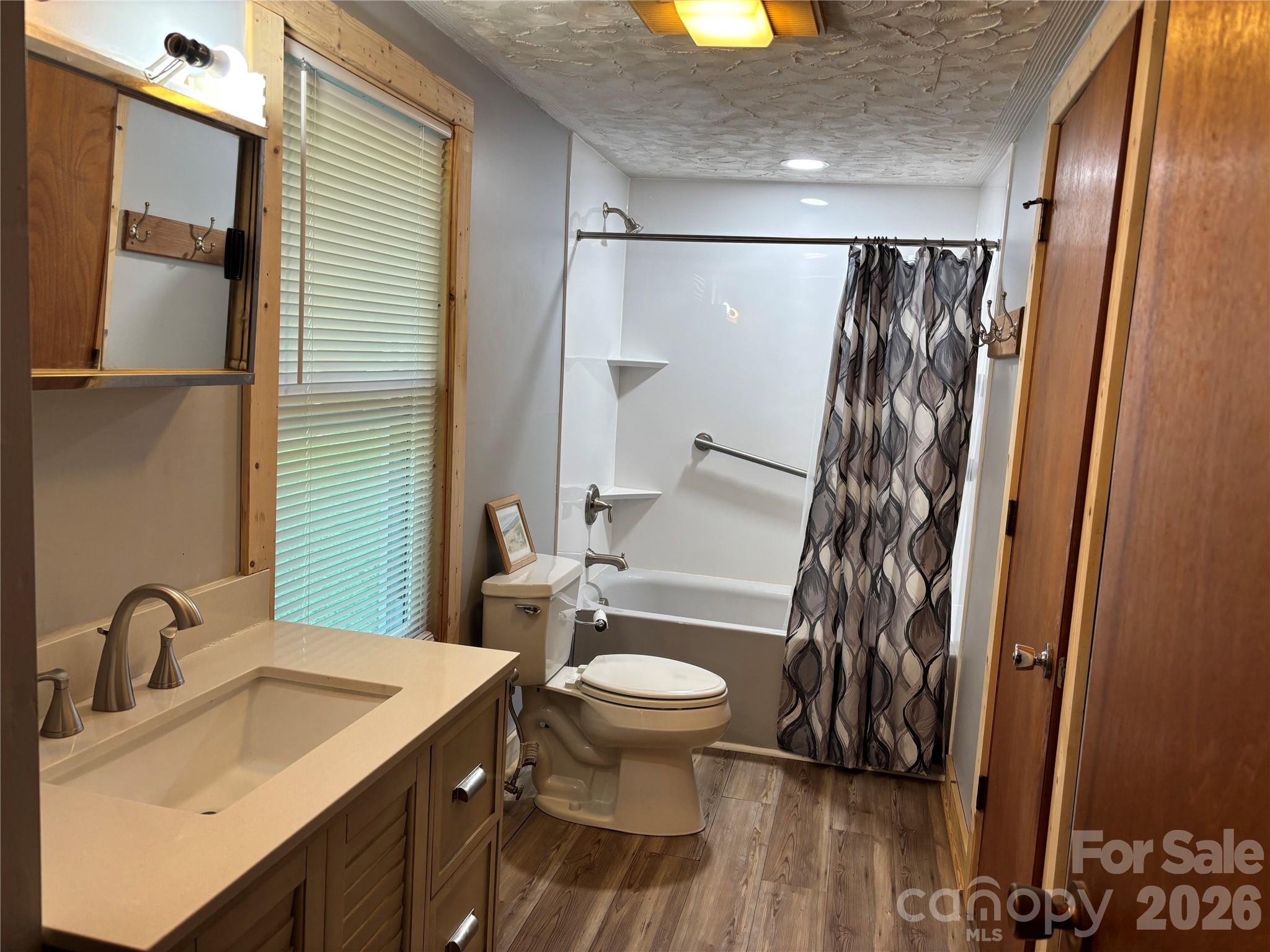 6144 Hudlow Road Property Photo 15