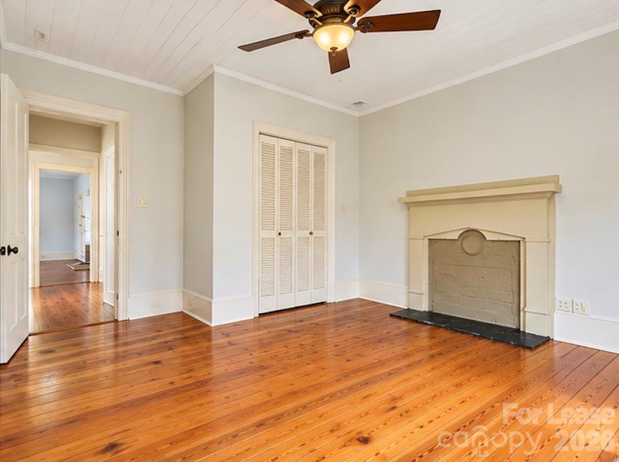 500 John Street Room 3 Property Photo 7
