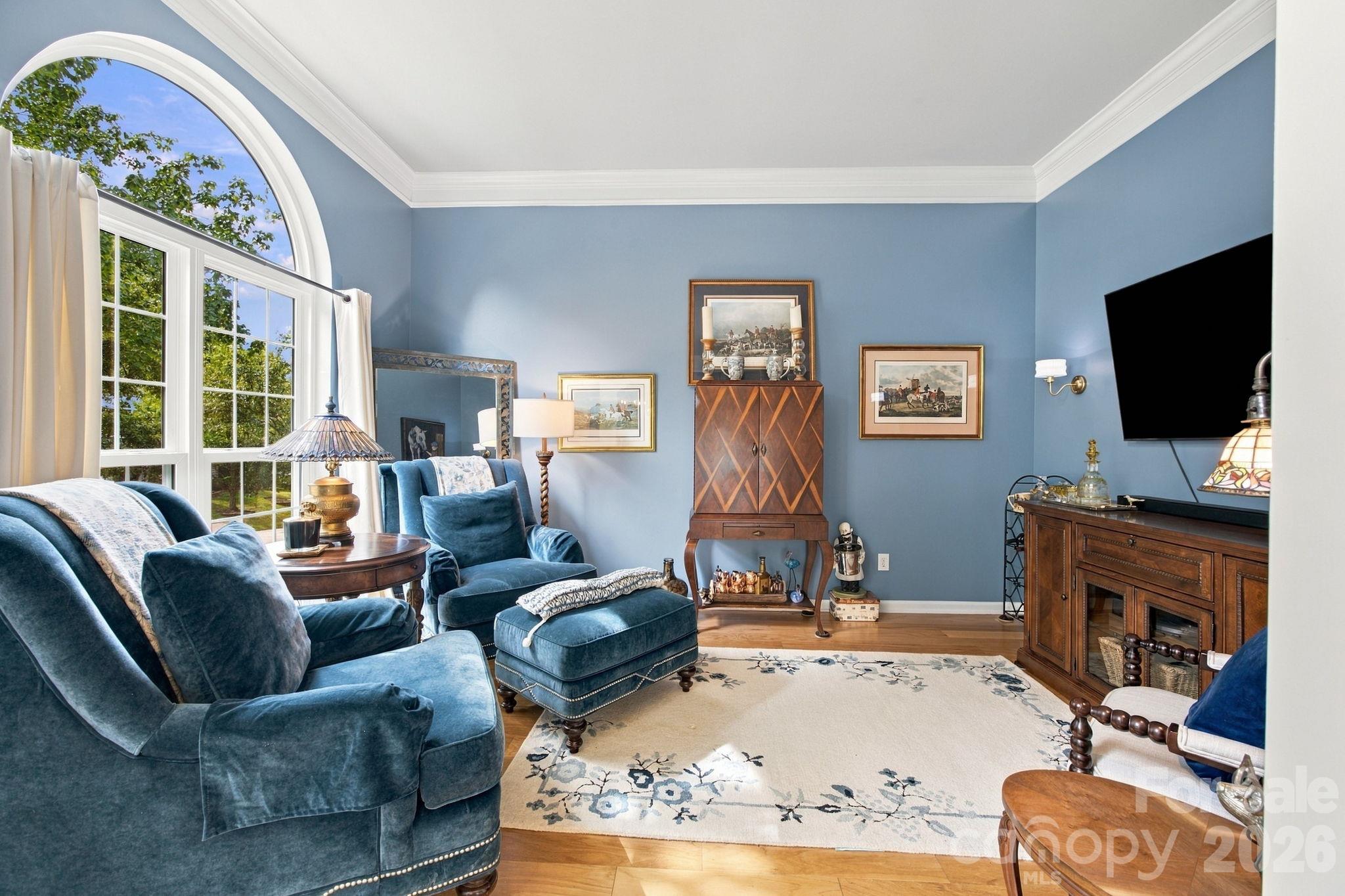 20304 Southshore Drive Property Photo 8