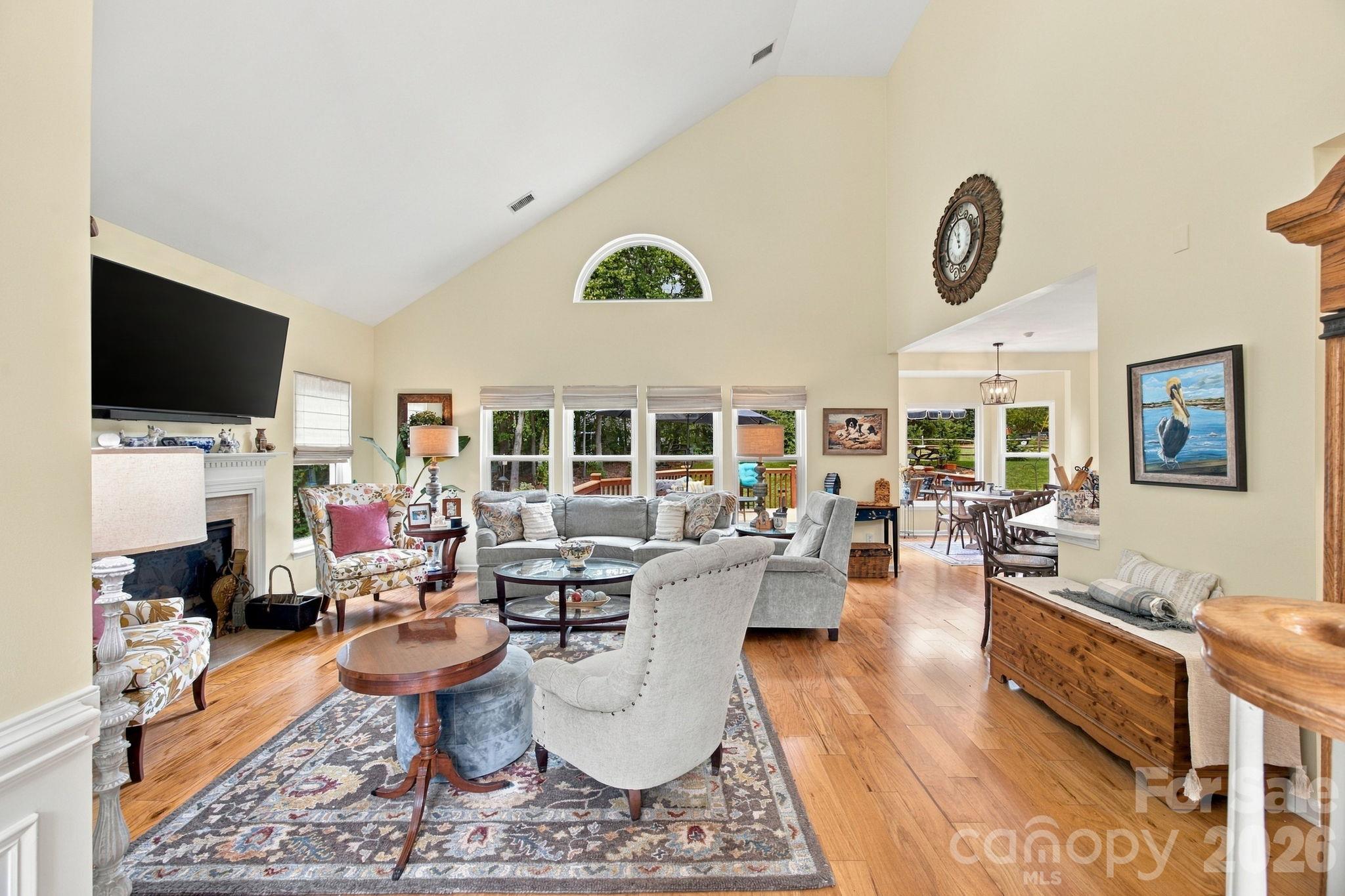20304 Southshore Drive Property Photo 11