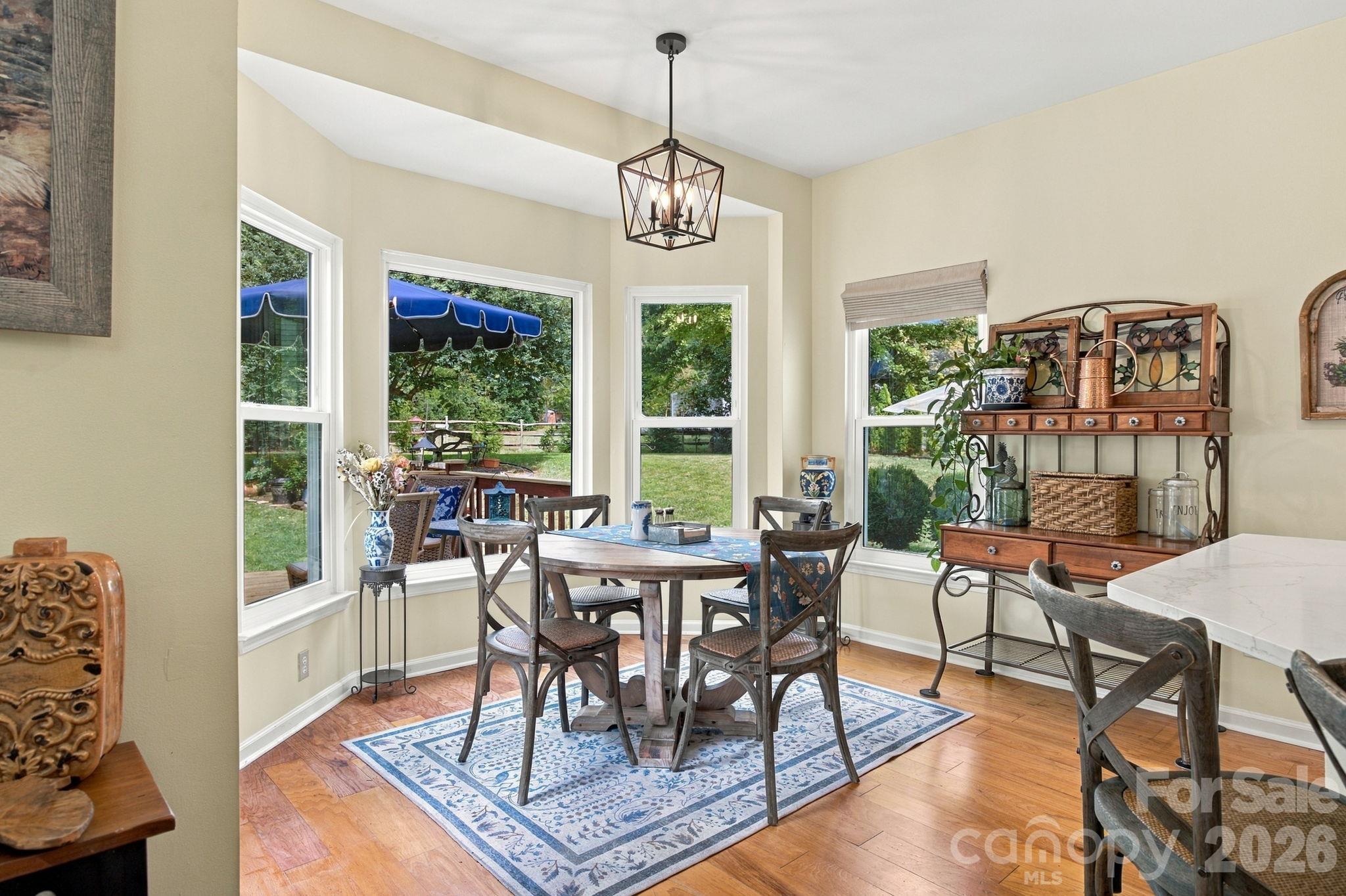 20304 Southshore Drive Property Photo 14