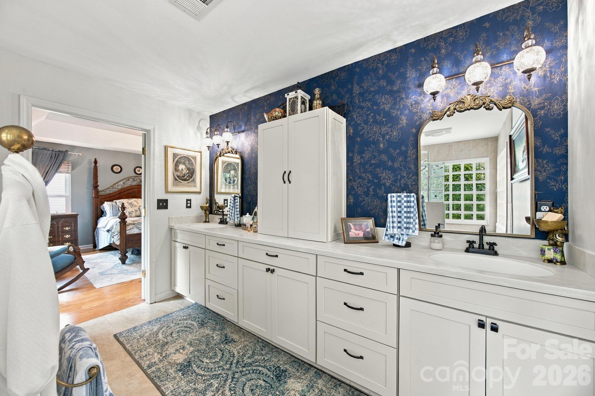 20304 Southshore Drive Property Photo 28