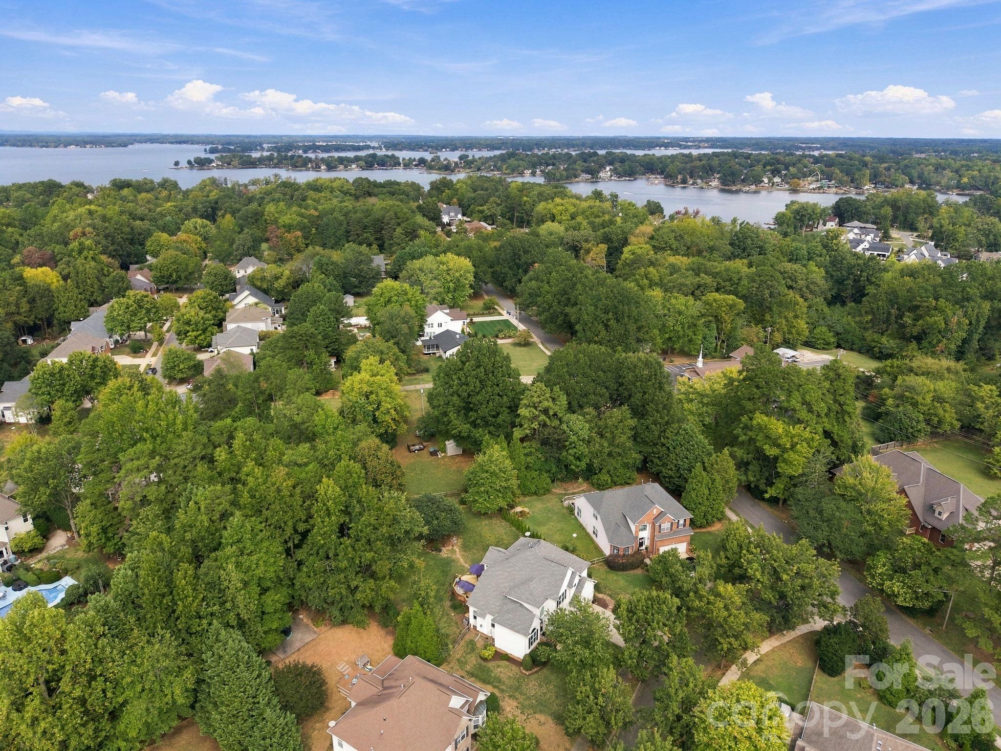 20304 Southshore Drive Property Photo 41