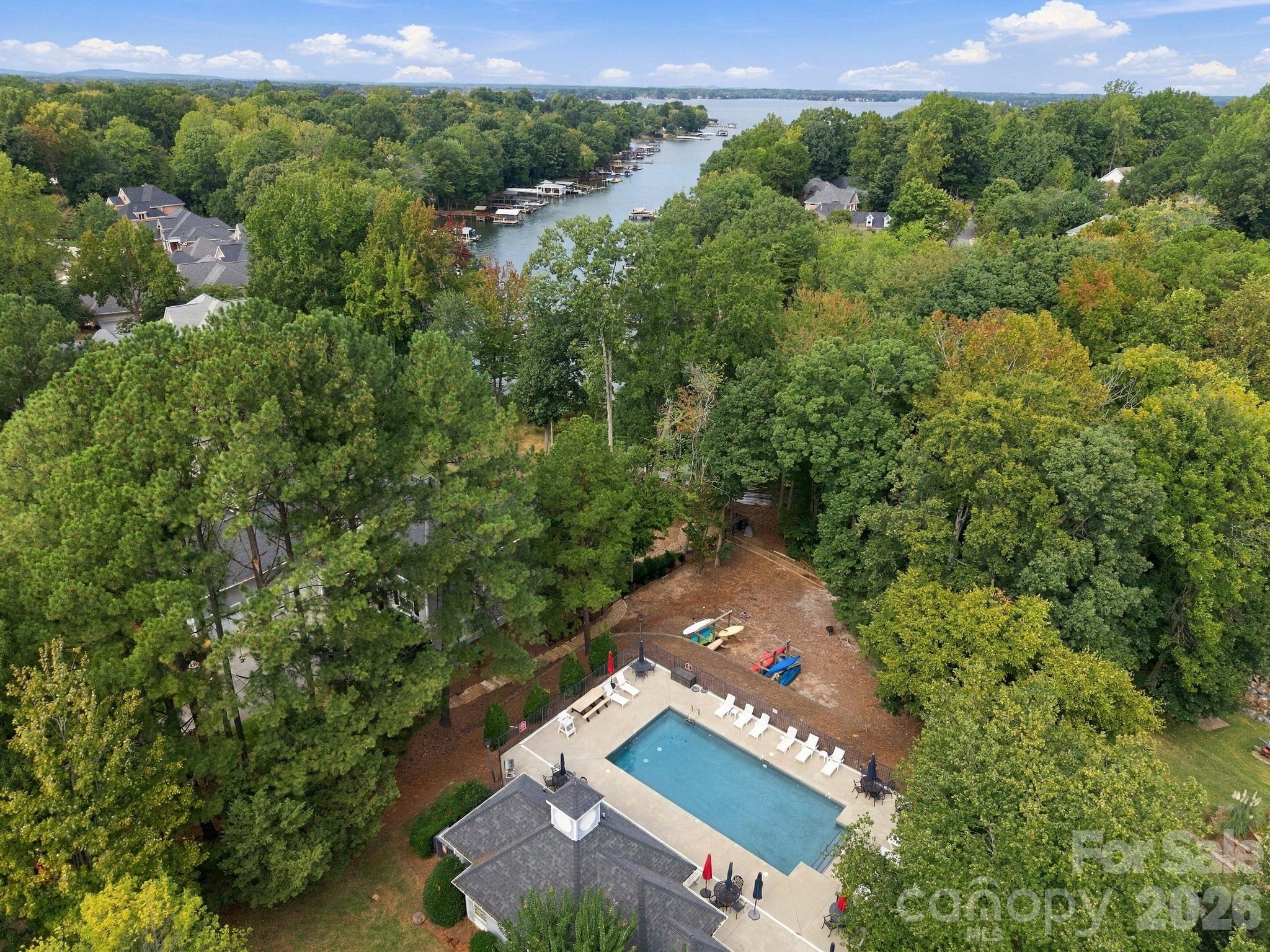 20304 Southshore Drive Property Photo 43