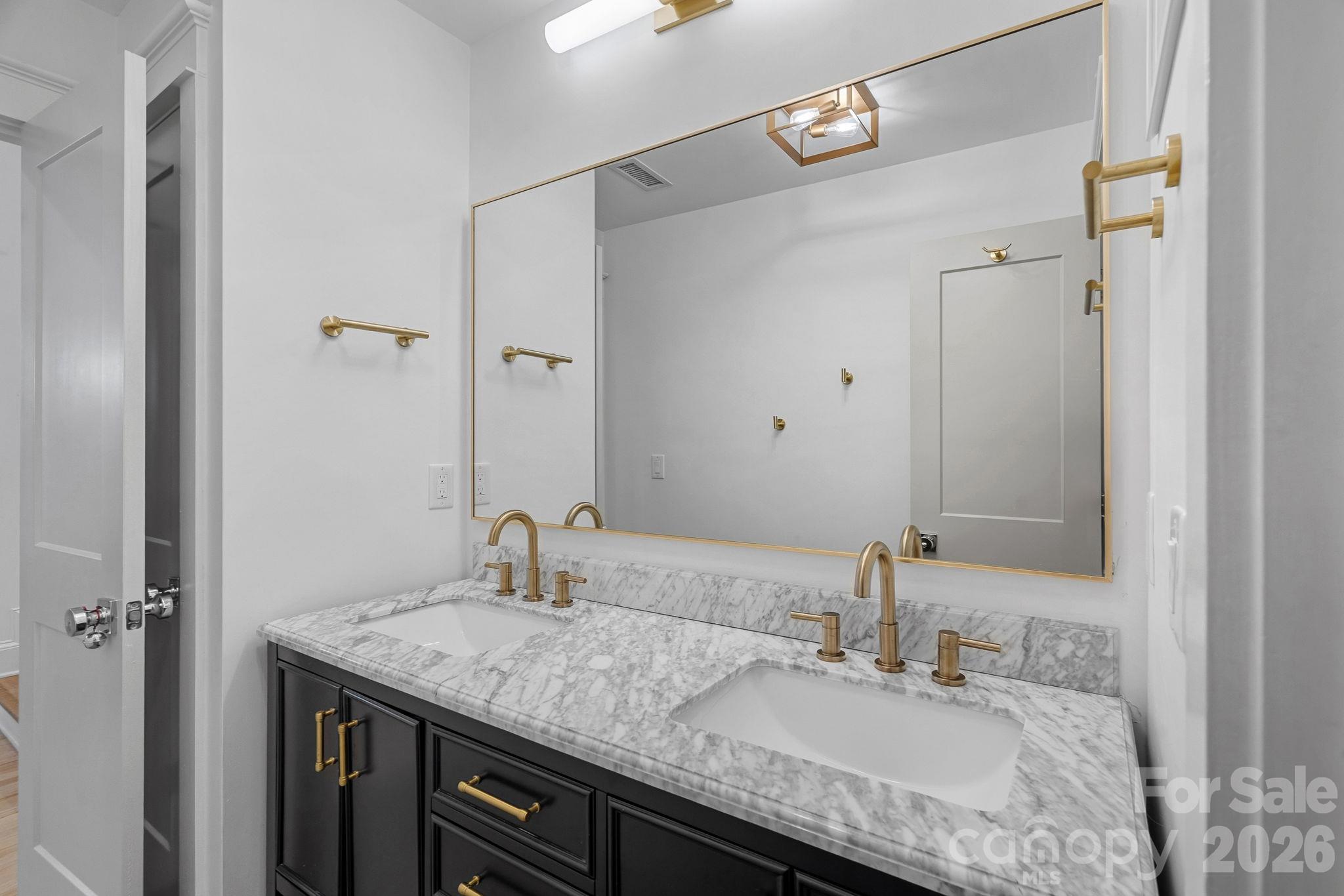 19610 Weavers Circle Property Photo 23
